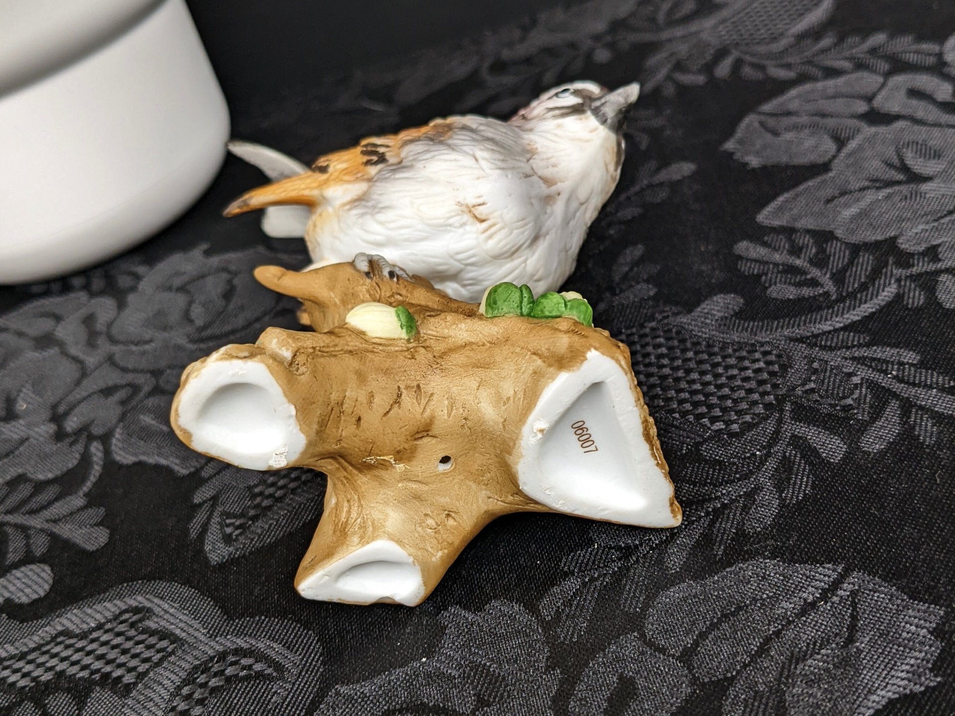 Vintage Ceramic Bird Figurine 06007