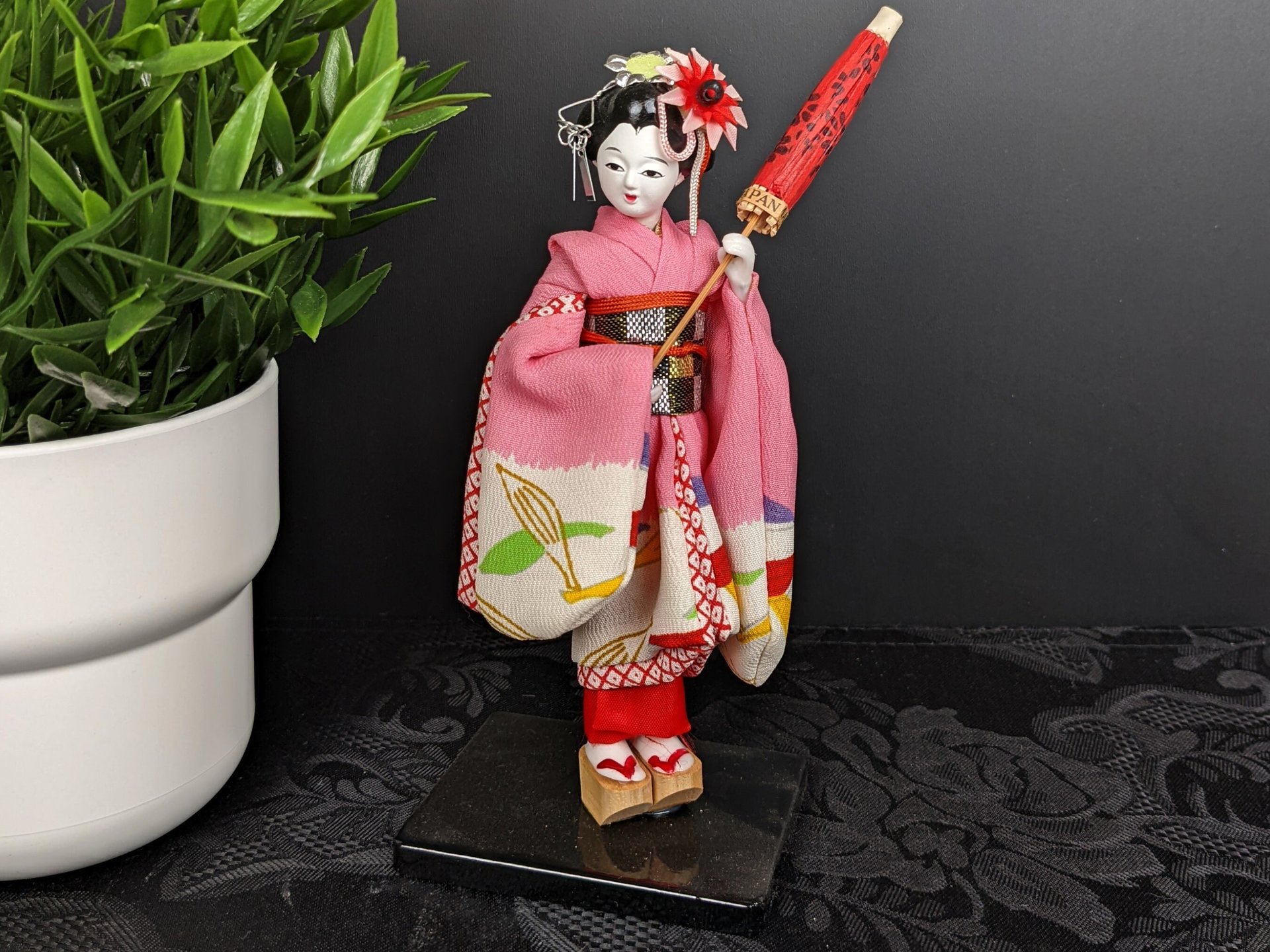 Pair of Vintage Small Wooden Geisha Figurines