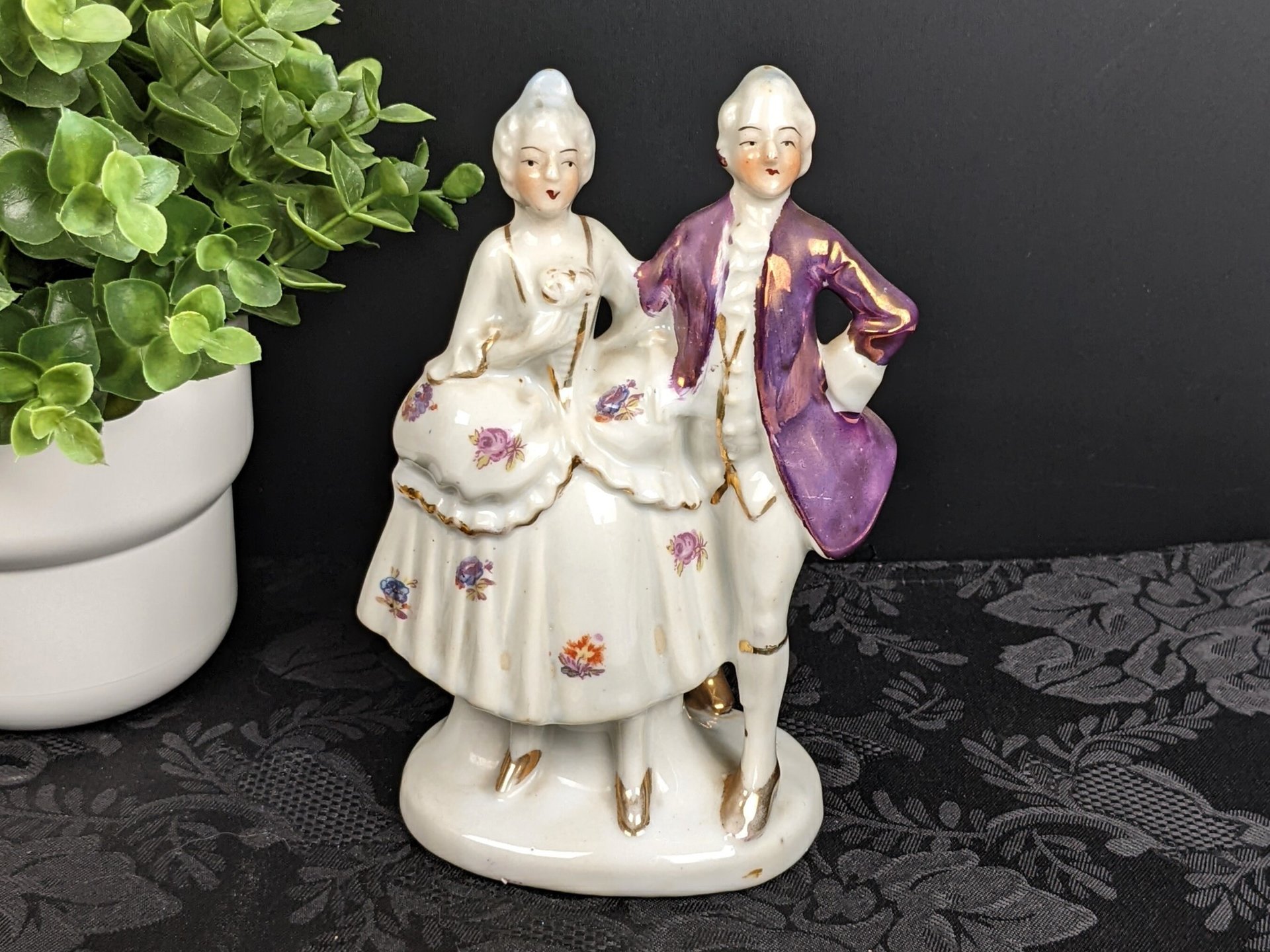 Vintage Porcelain Colonial Couple Figurine, Made in Japan