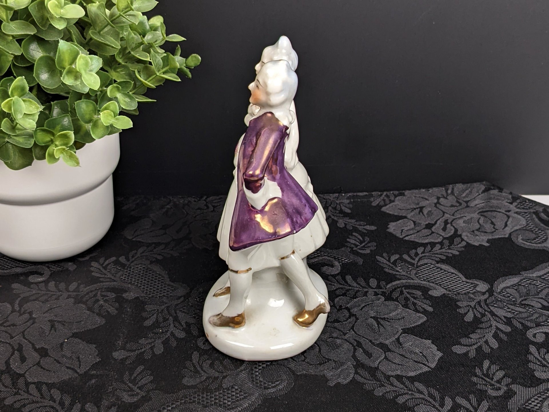 Vintage Porcelain Colonial Couple Figurine, Made in Japan
