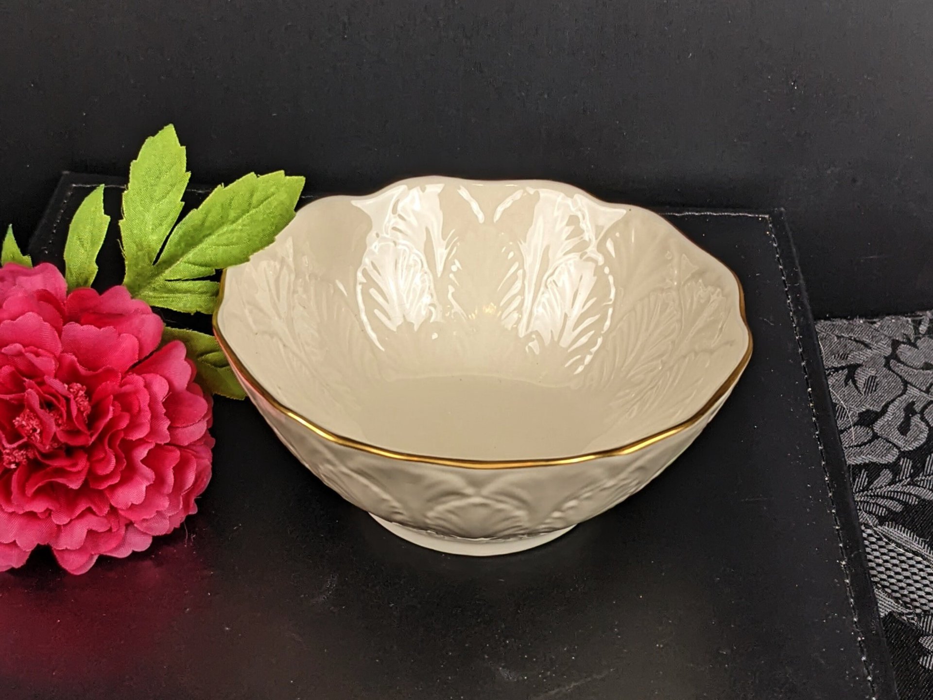 Set of 2 Lenox Embossed Leaf Sylvan Bon Bon Bowls