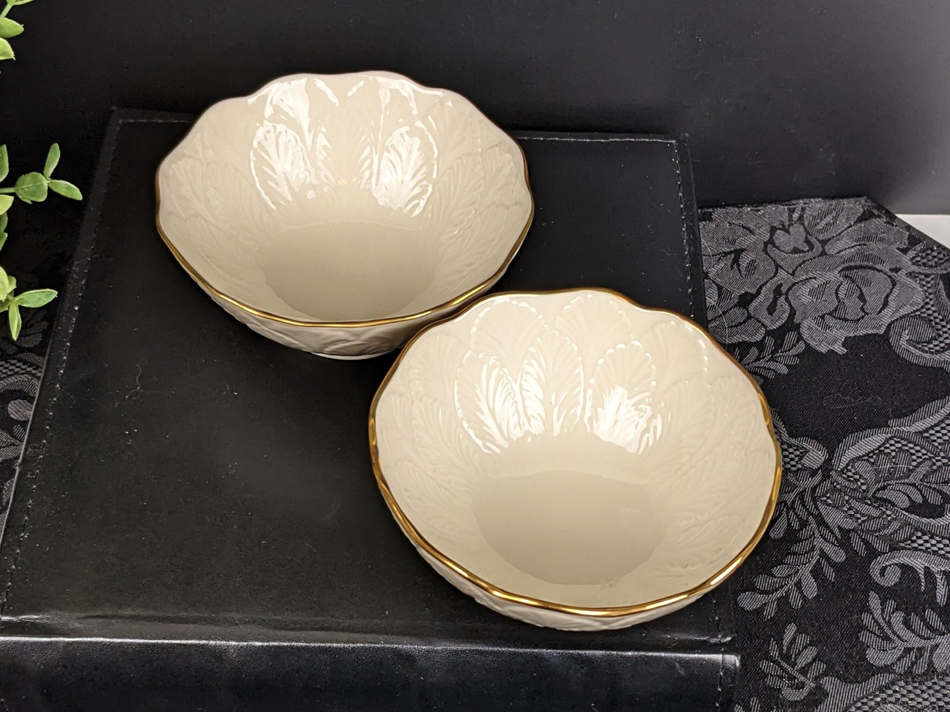 Set of 2 Lenox Embossed Leaf Sylvan Bon Bon Bowls