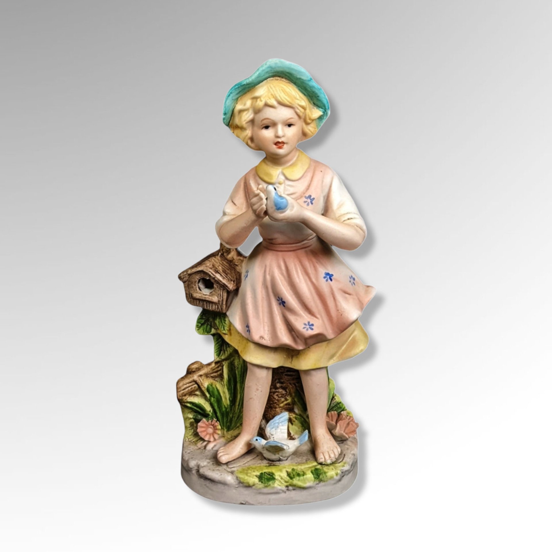 Vintage Homco Girl with Birdhouse Figurine 8880 (Flawed)