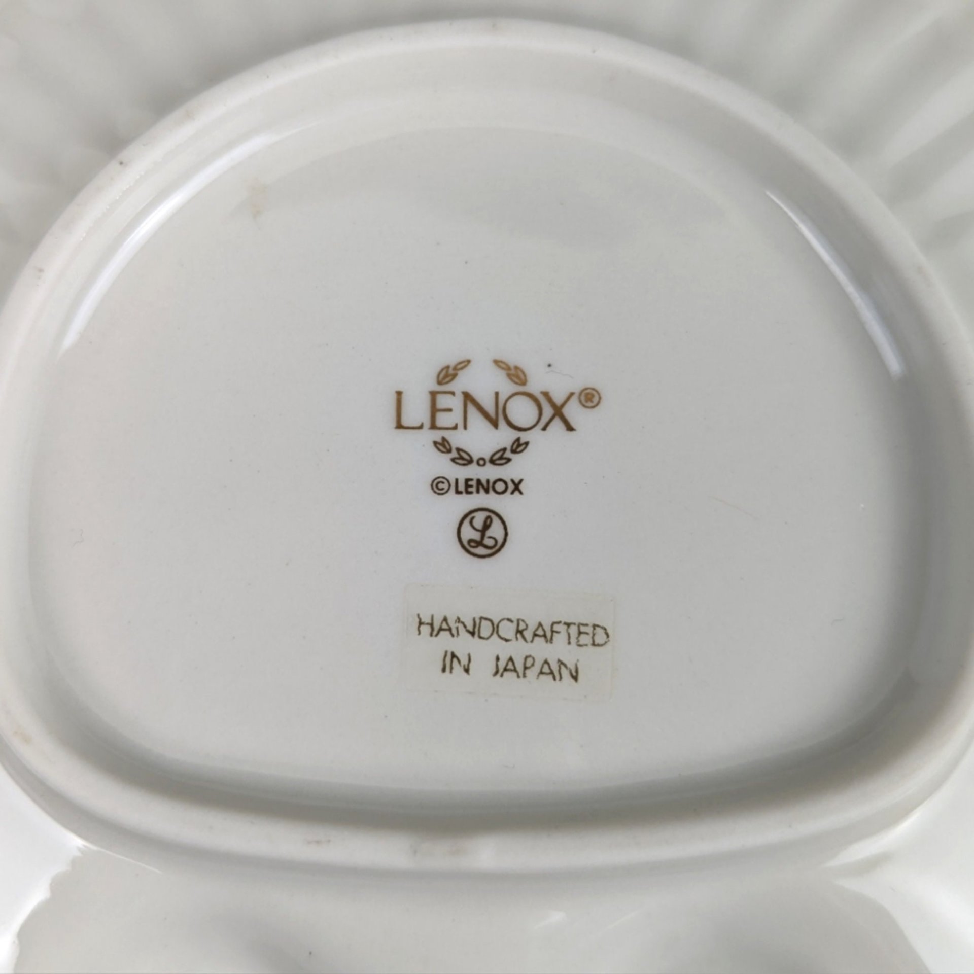 Set of 4 Lenox Aegean Collection Medium Shell Shaped Dish