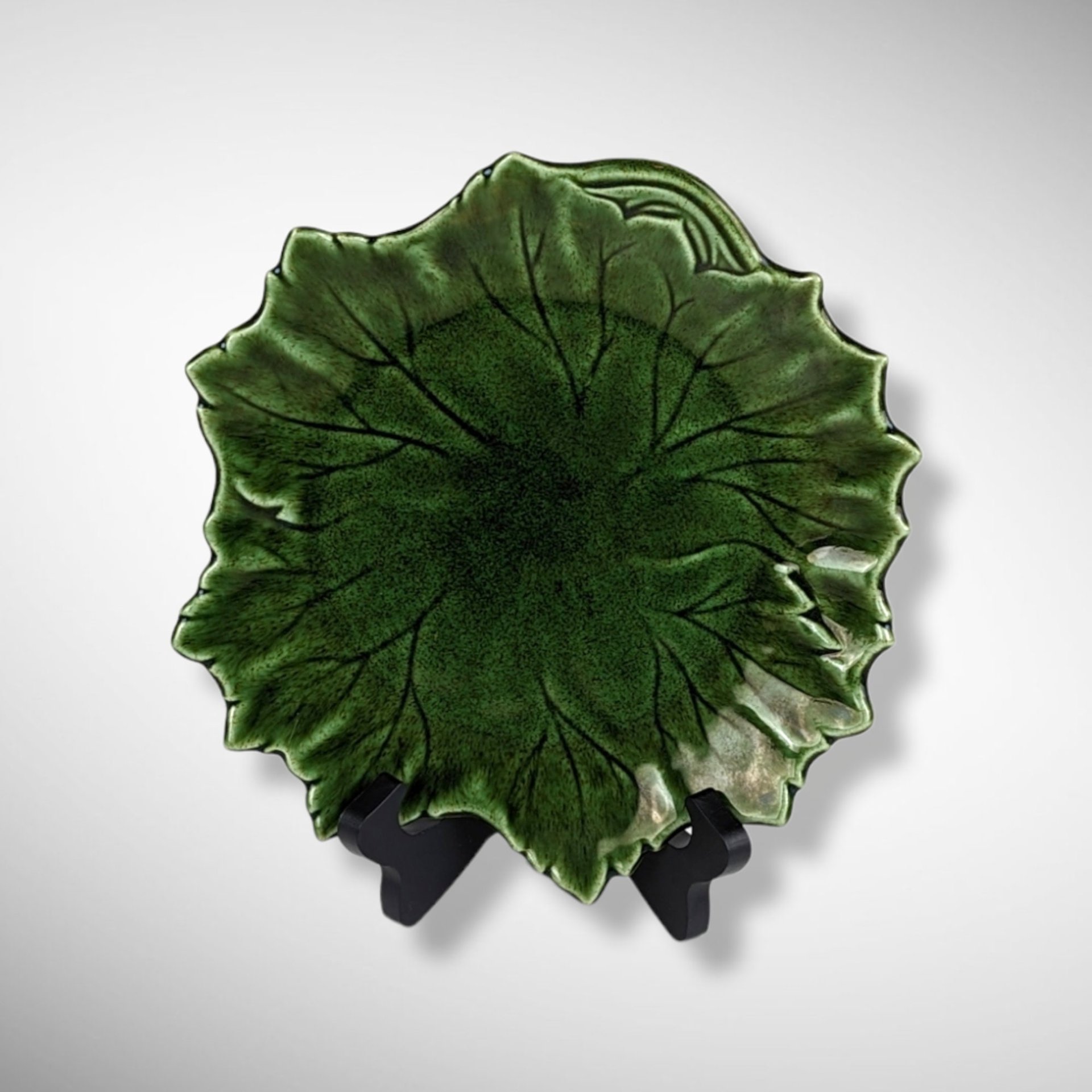 Vintage Green Leaf Plate