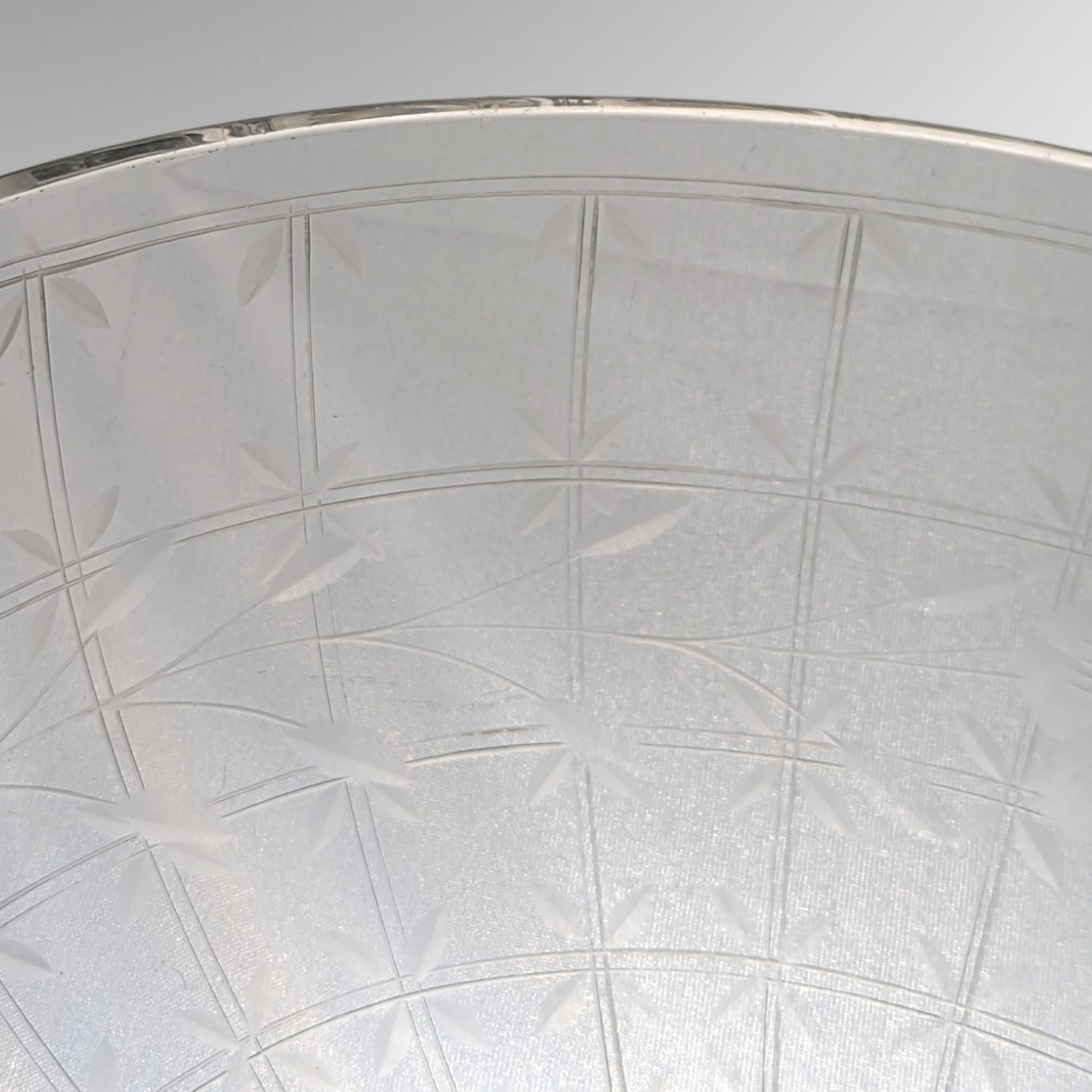 Vintage 9" Glass Serving Bowl