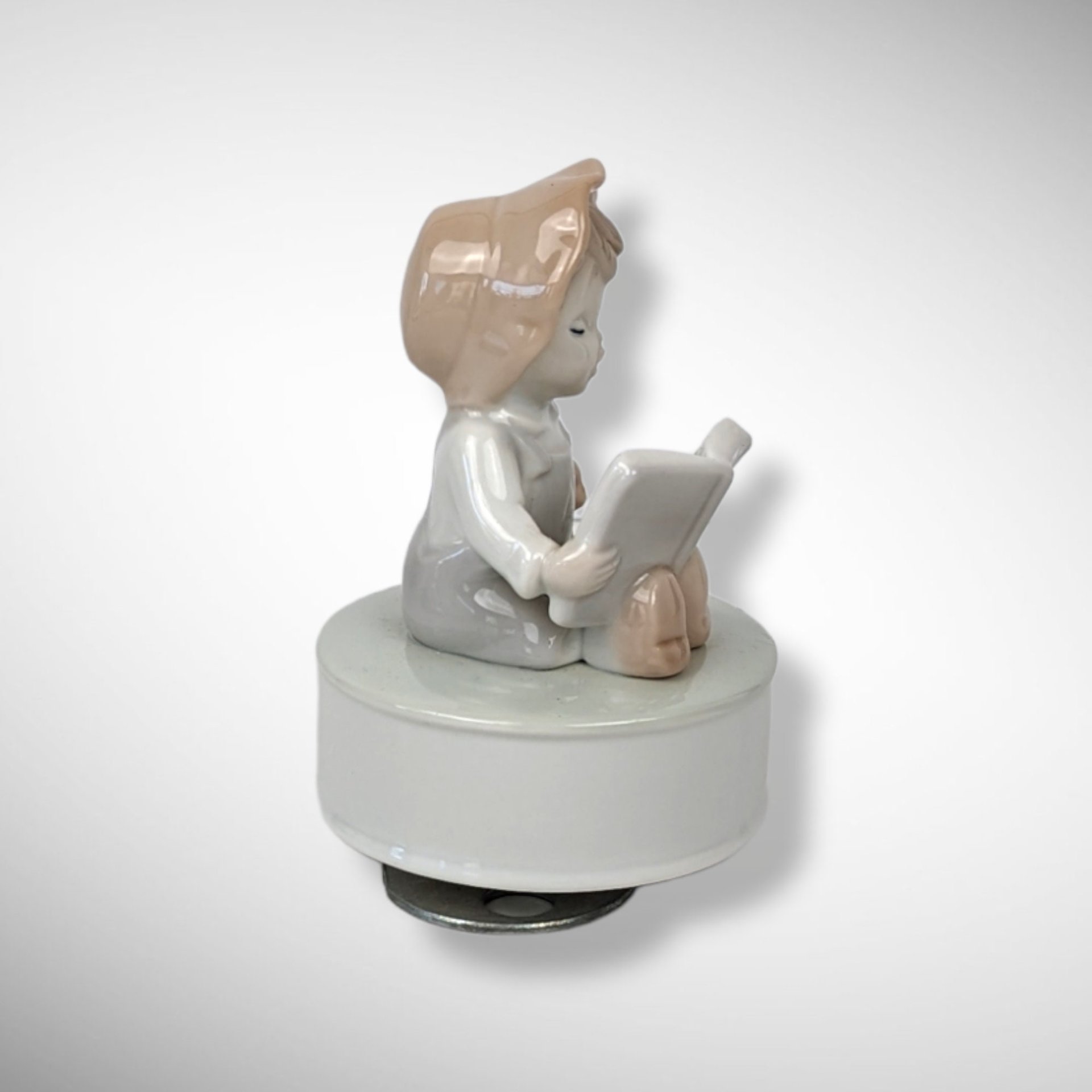Edelweiss Otagiri Music Box of Girl Reading