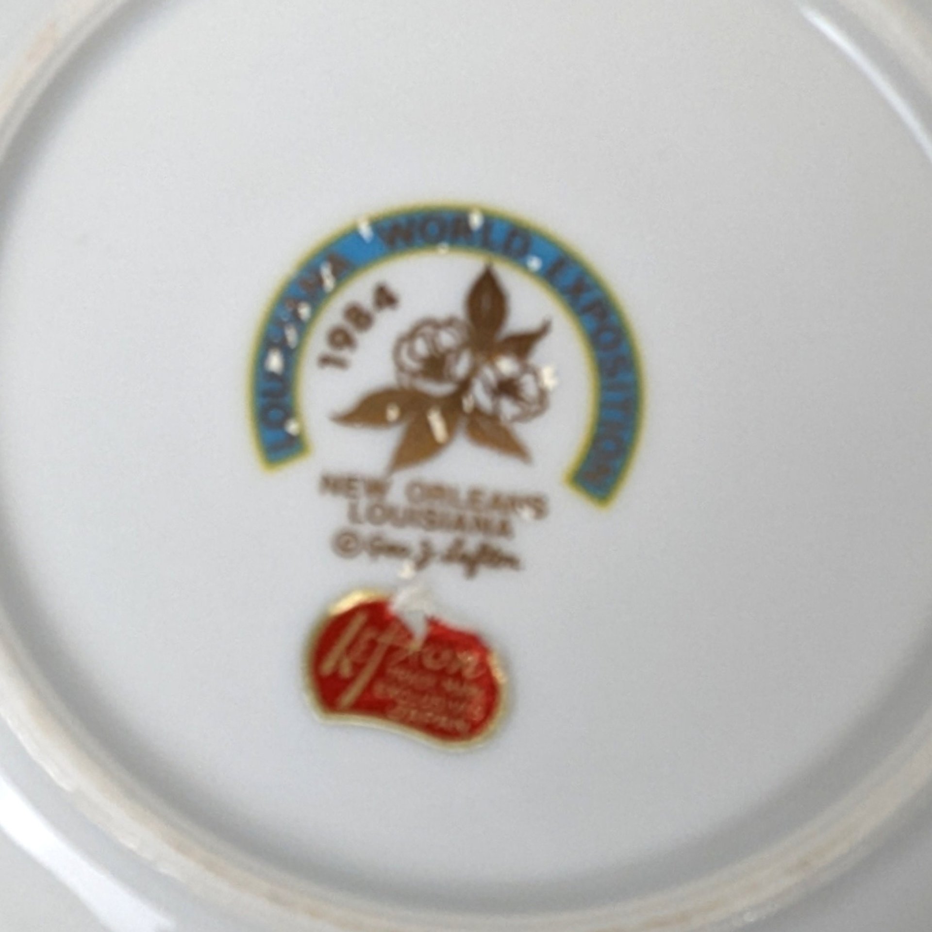 Lefton 1984 New Orleans Porcelain Trinket Dish with Pelican and Flowers