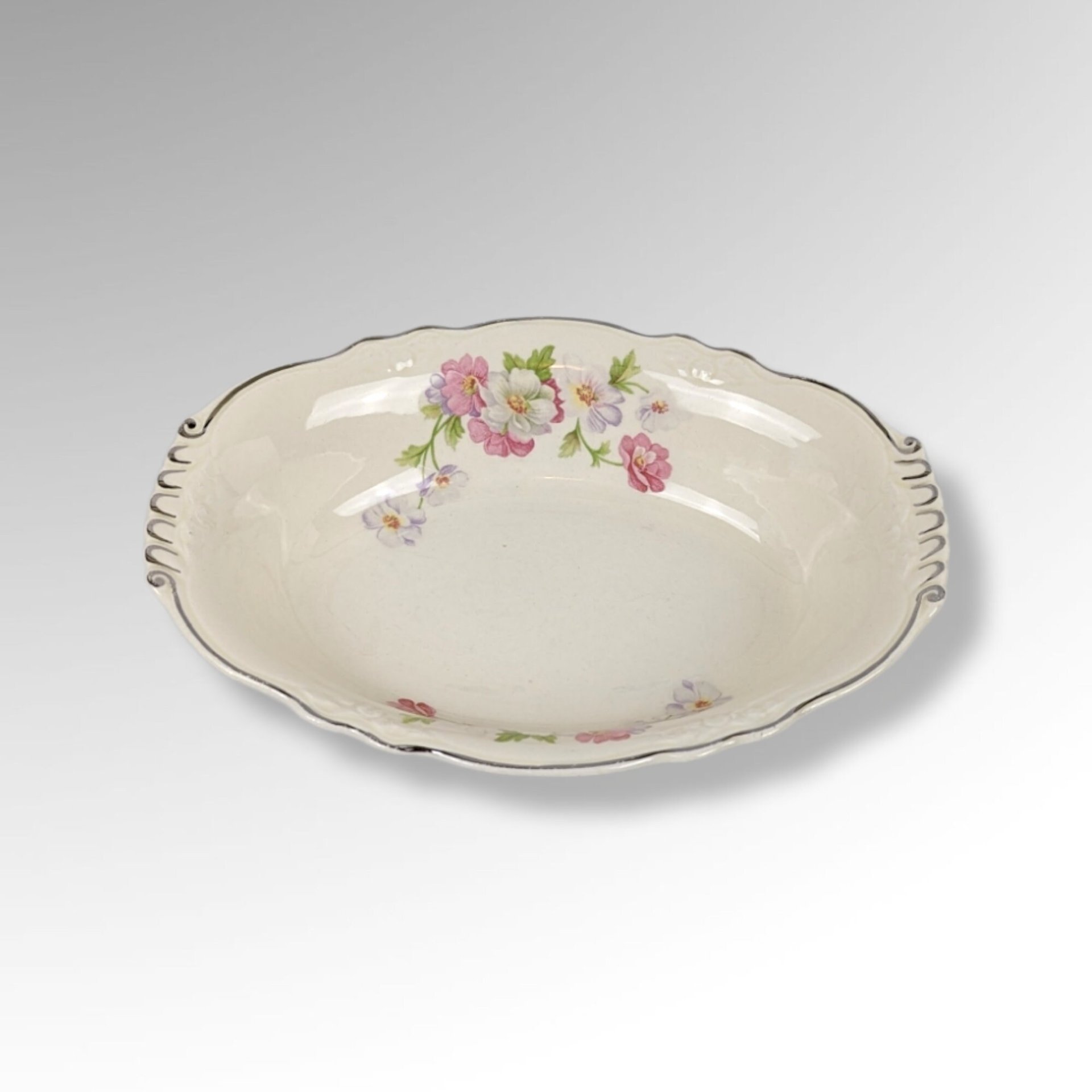 1940s Homer Laughlin Virginia Rose 9" Vegetable Bowl