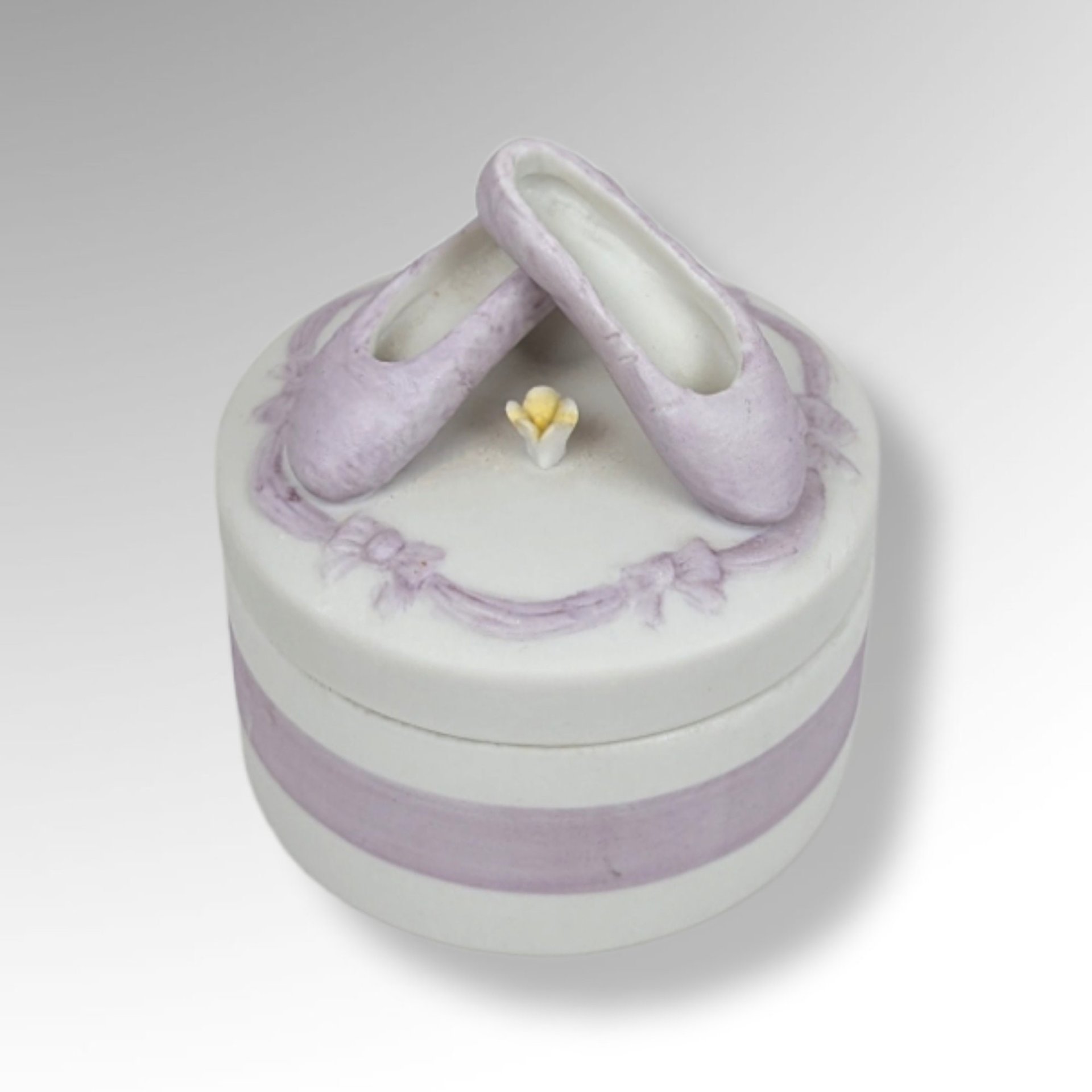Lefton Ceramic Trinket Box with Ballerina Slippers