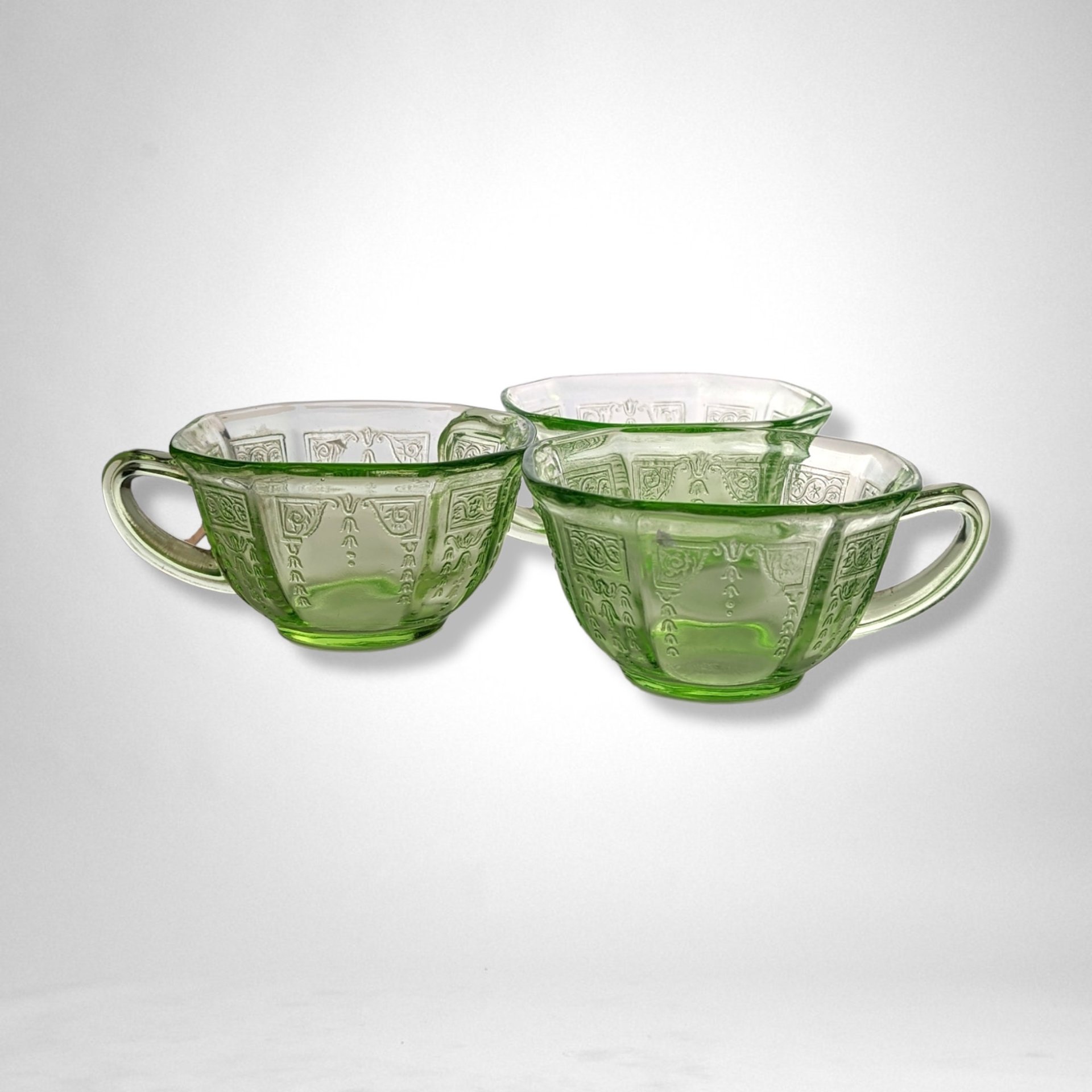 Set of 3 Anchor Hocking Green Princess Cups
