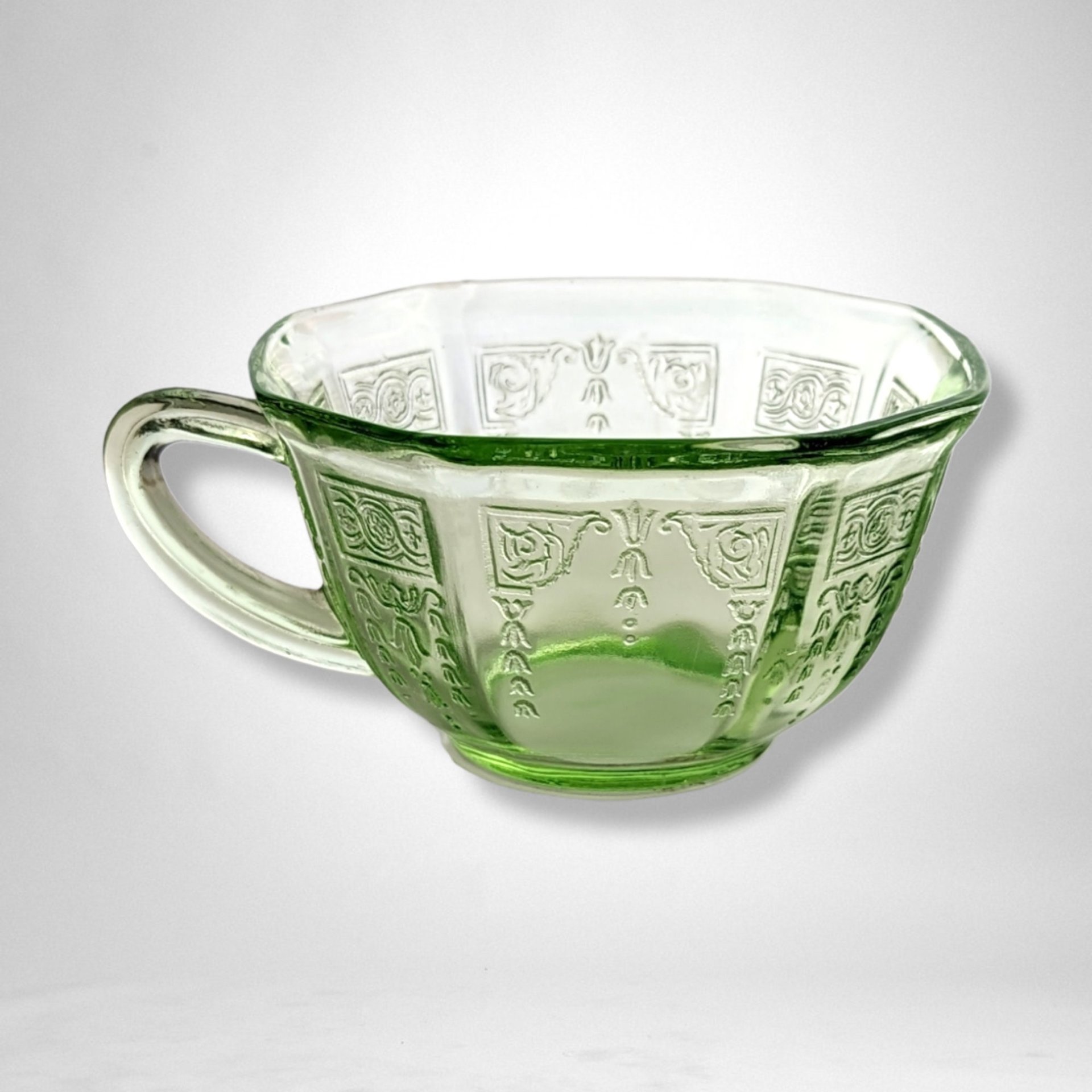 Set of 3 Anchor Hocking Green Princess Cups