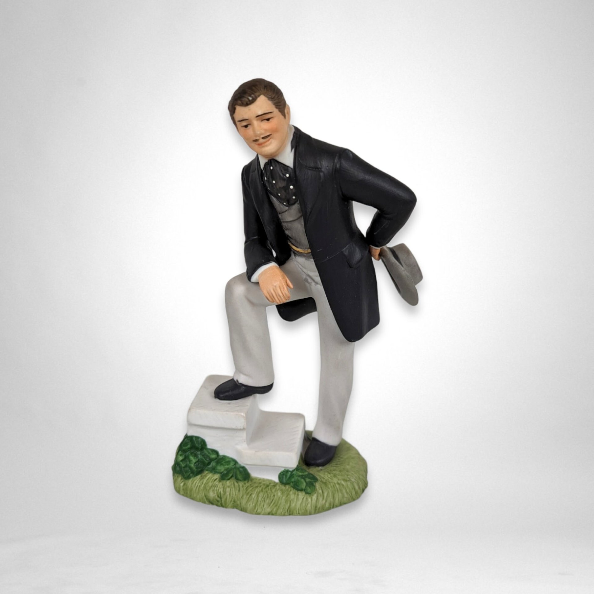 1983-84 Avon Images of Hollywood Gone with the Wind Figurines