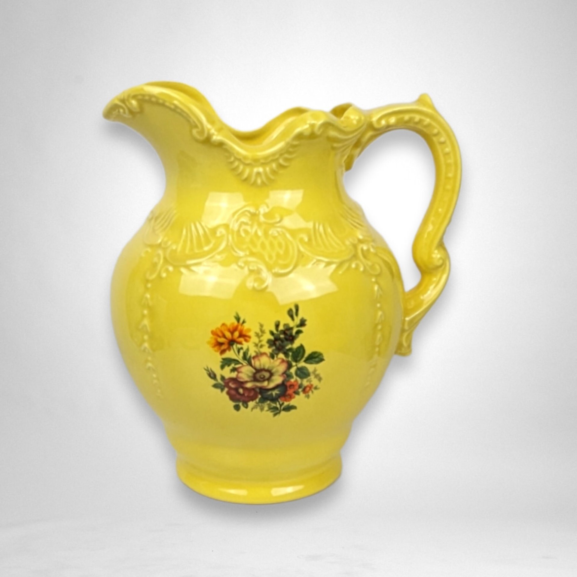 Vintage 1977 Yellow Arnels Pitcher and Basin