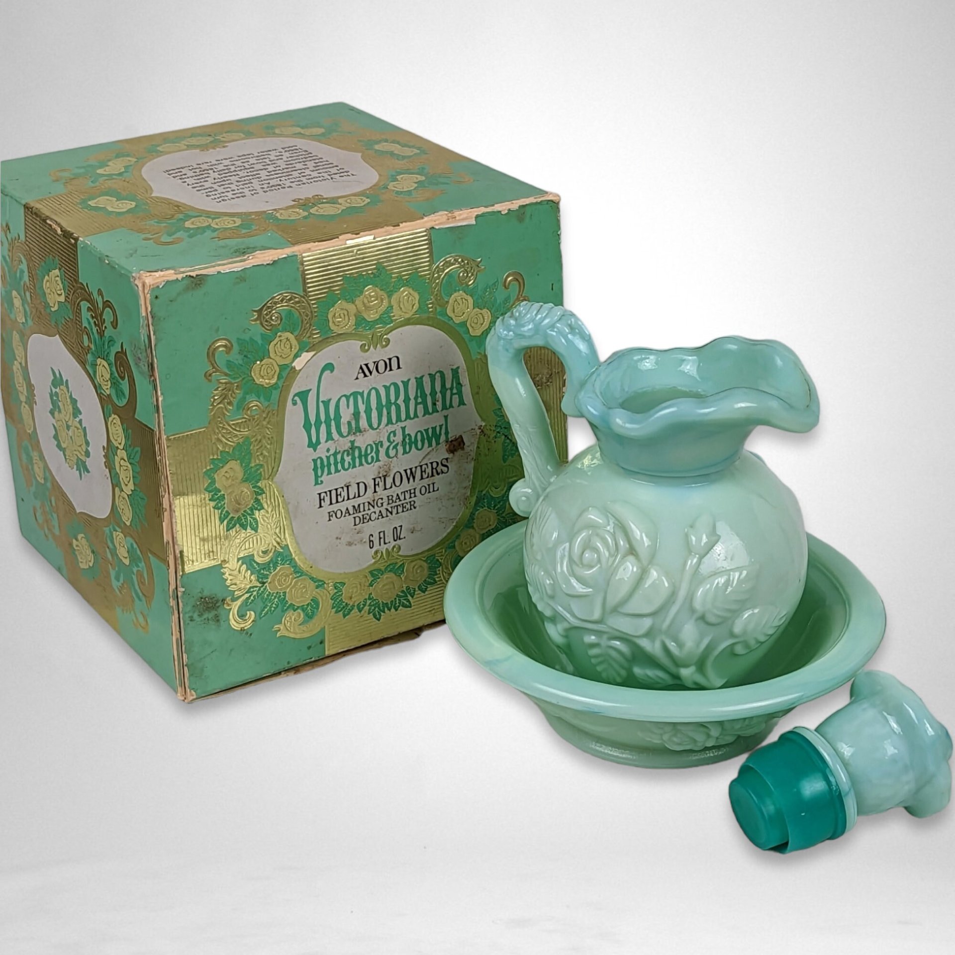 Avon Victoriana Field Flowers Bath Oil Decanter and Basin