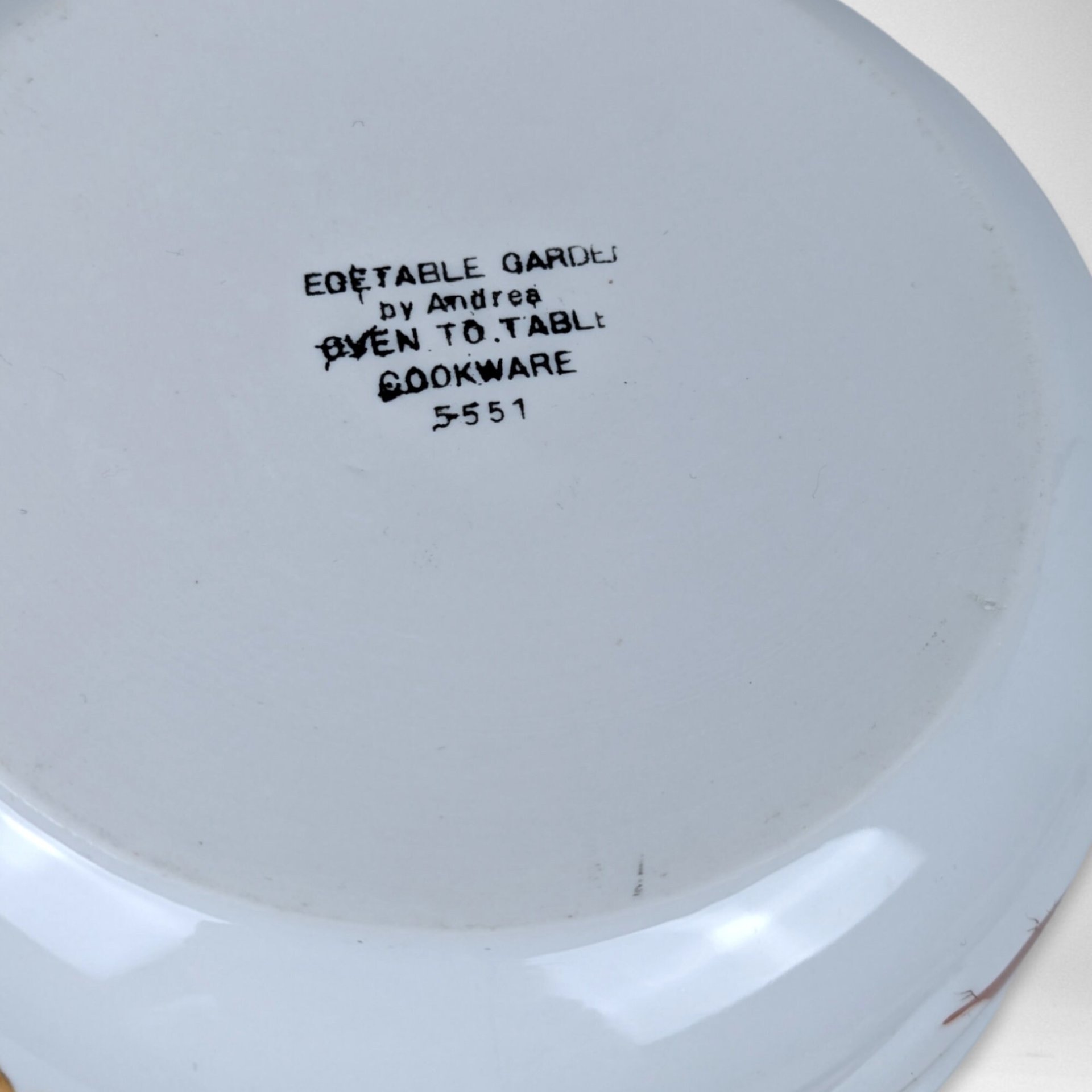 Vintage Sadek Vegetable Garden Covered Casserole – Timeless Kitchen Elegance