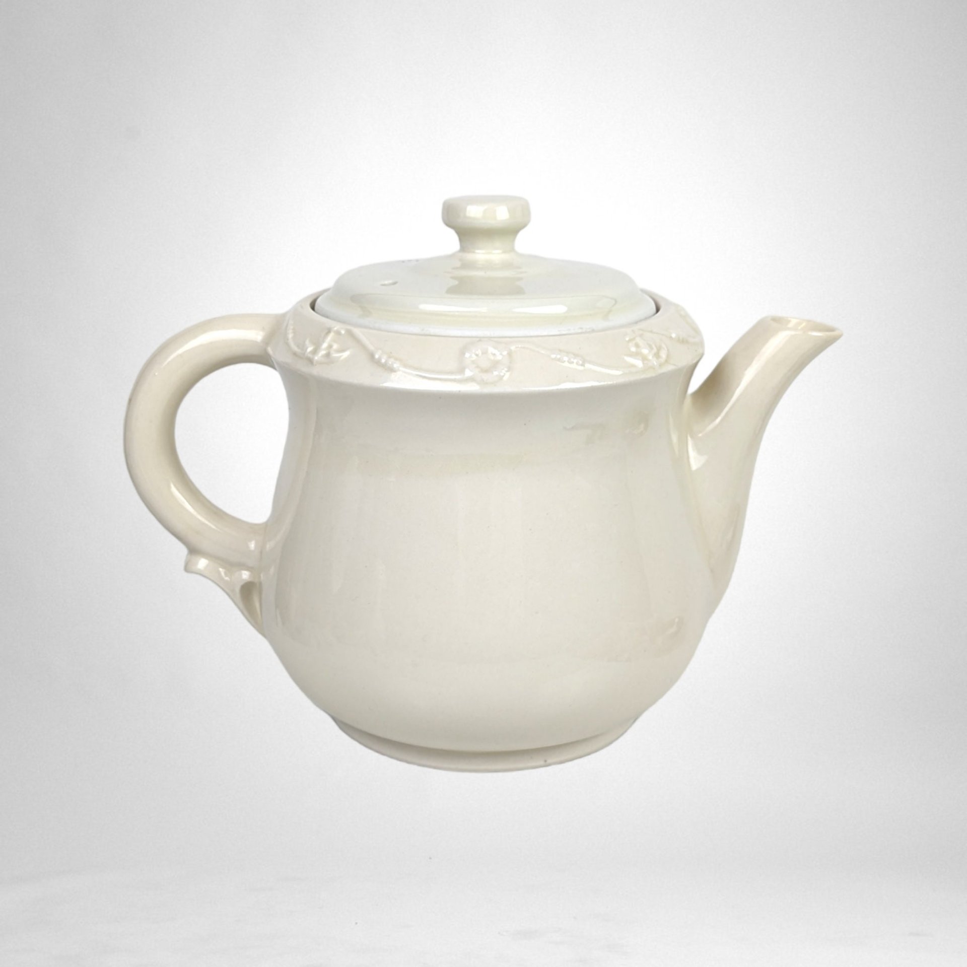 Vintage Large Porcelier Nautical Teapot with Lid - Seafaring Elegance