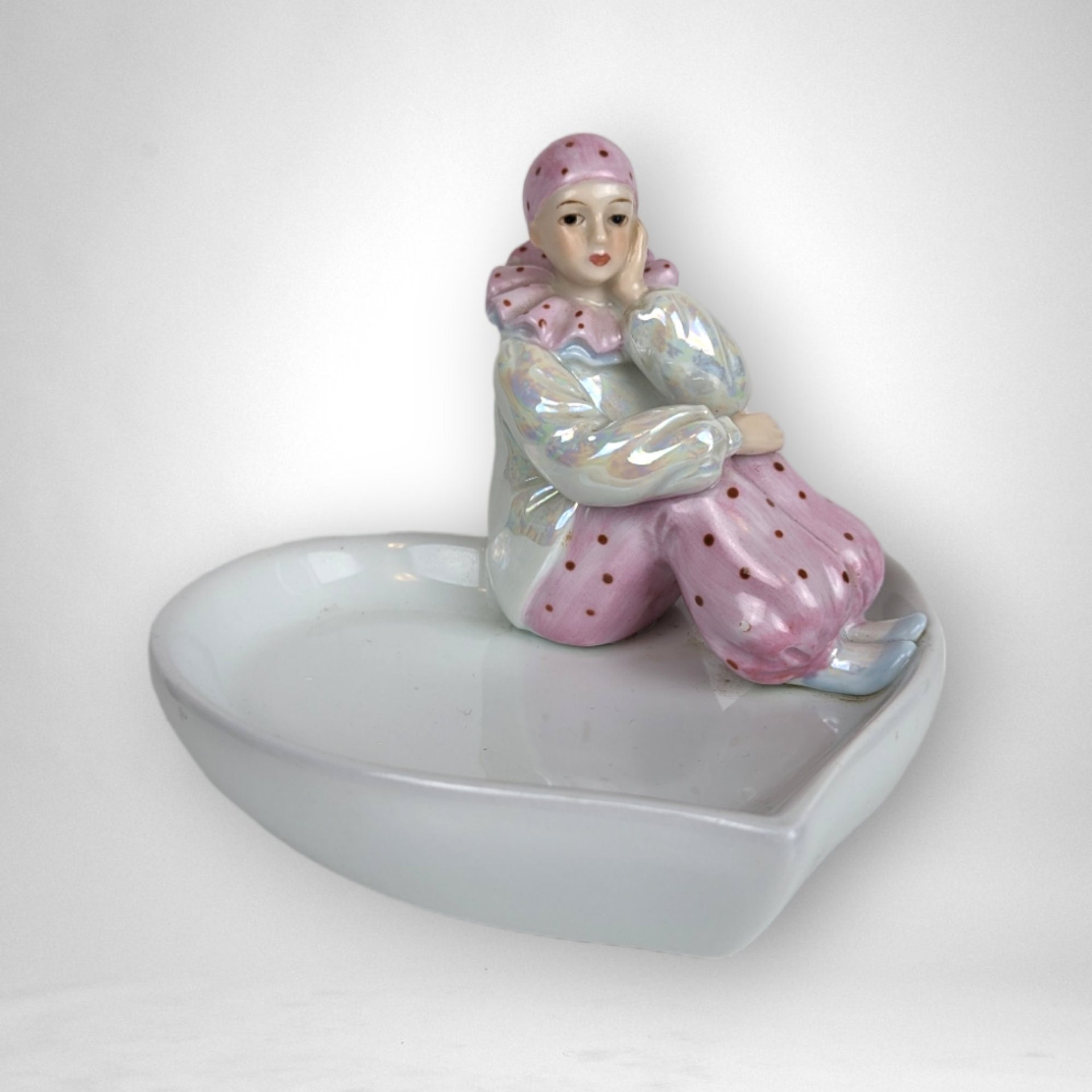 1992 San Francisco Music Box Pierrot Clown Heart-Shaped Musical Dish - Whimsical Melodies and Charm