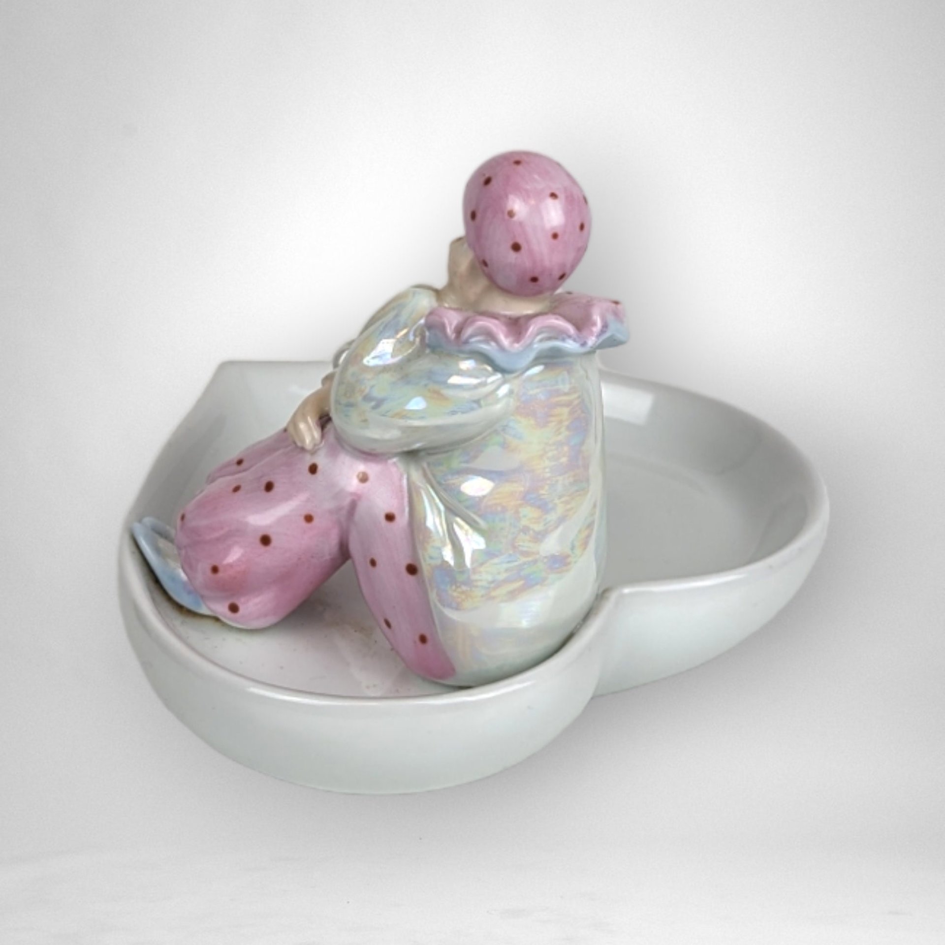 1992 San Francisco Music Box Pierrot Clown Heart-Shaped Musical Dish - Whimsical Melodies and Charm