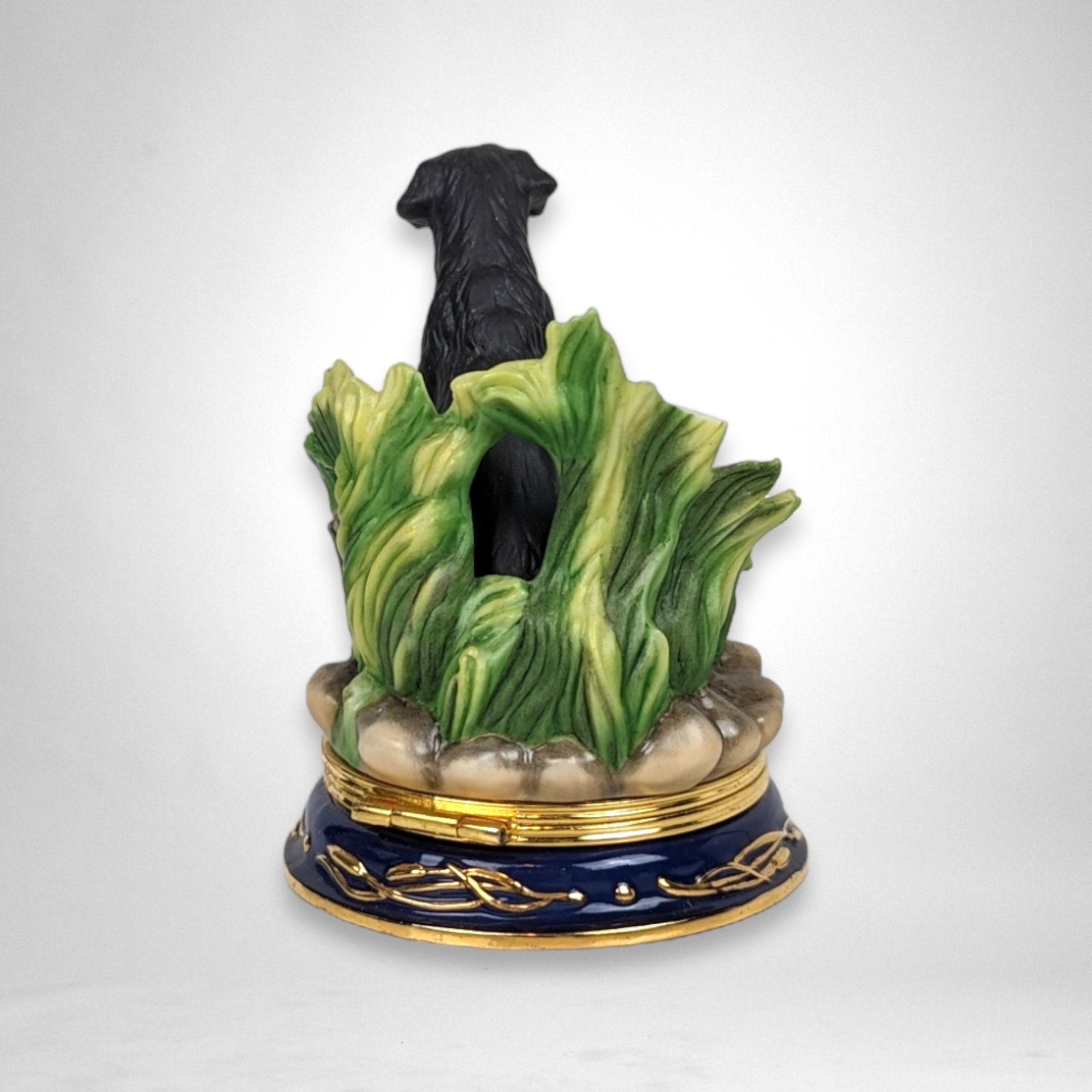 Franklin Mint Retrieving Summer Memories Trinket Box with Dog: Collectible Canine Keepsake
