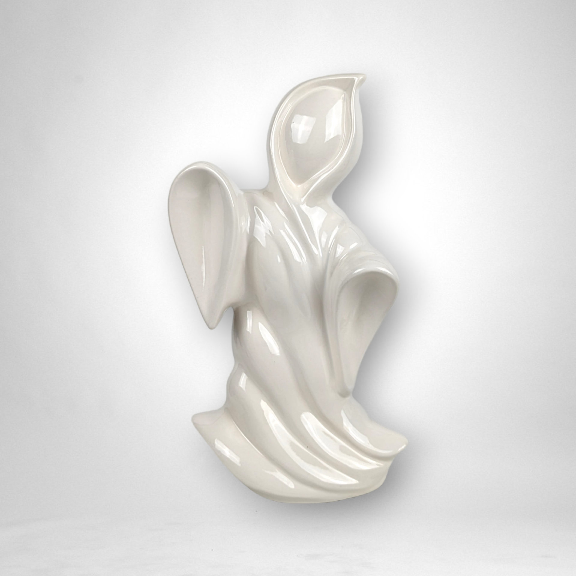 1986 Ceramic Faceless Ghost Figurine