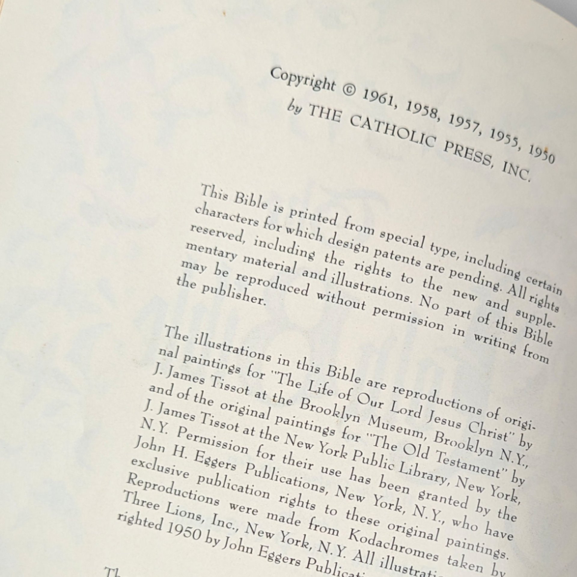 Beautiful Vintage Catholic Holy Bible: A Timeless Spiritual Treasure