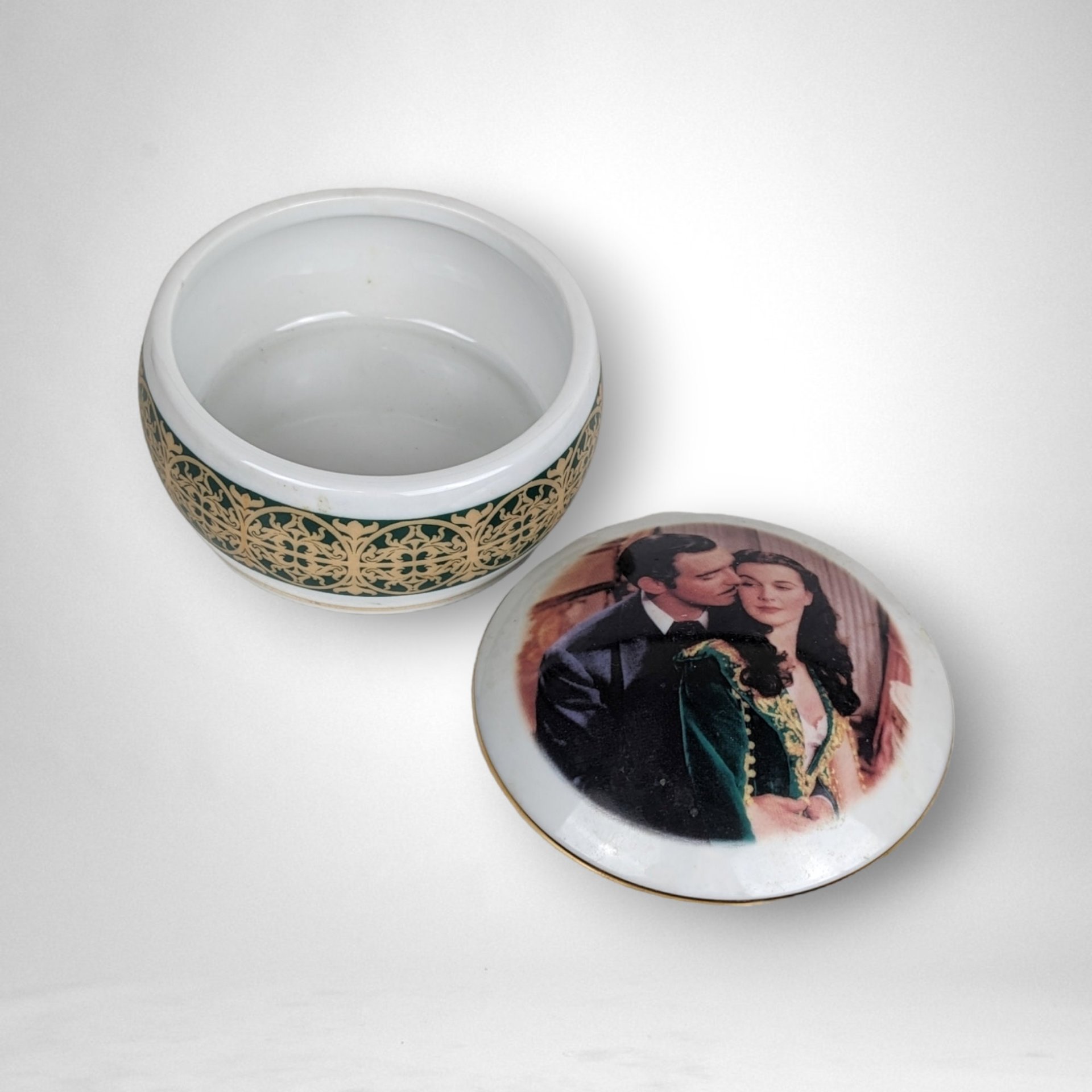 1999 San Francisco Music Box Gone with the Wind Music Box