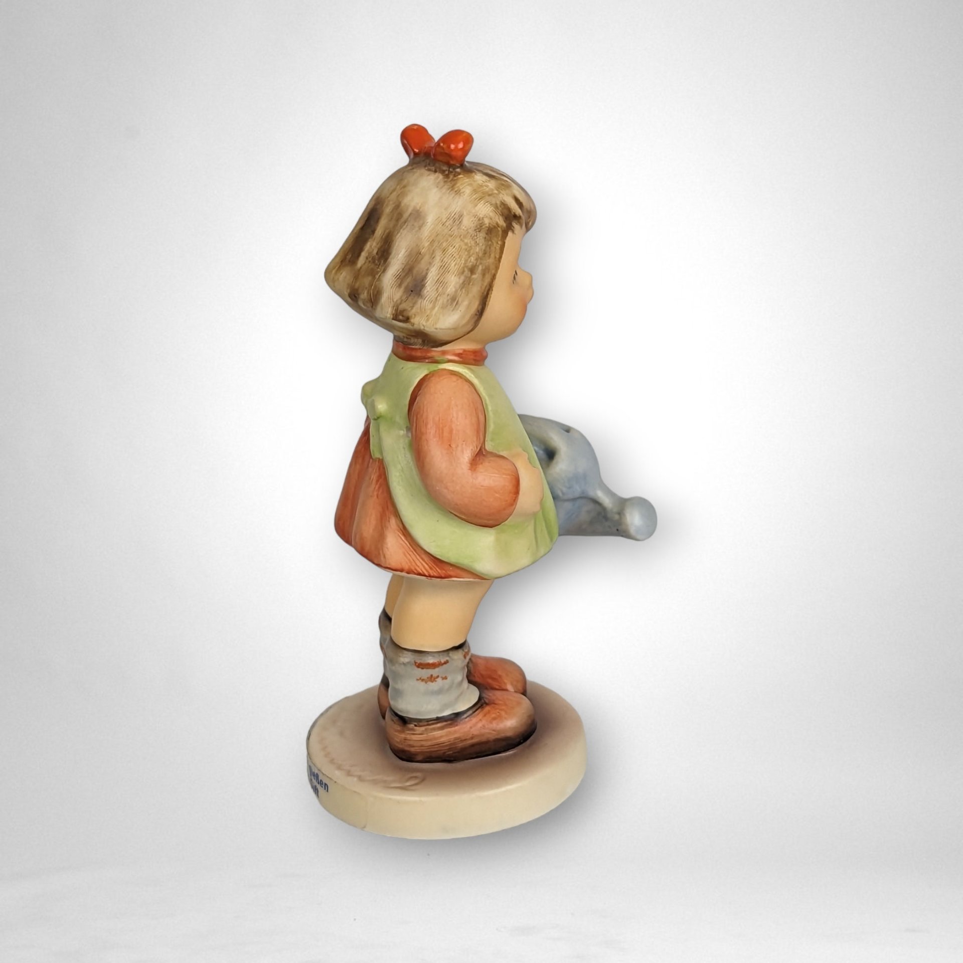 Vintage Hummel 'Nature's Gift' Figurine: Cherished Collectible Art