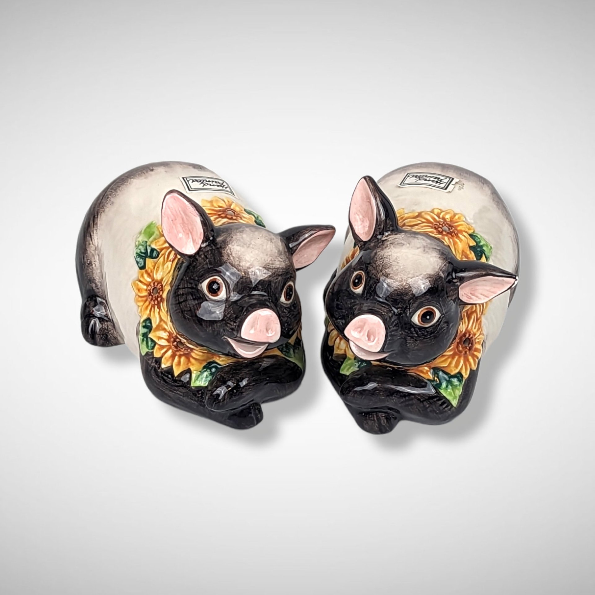 Set of 2 1992 Fitz and Floyd Hampshire Hog Potpourri Diffusers