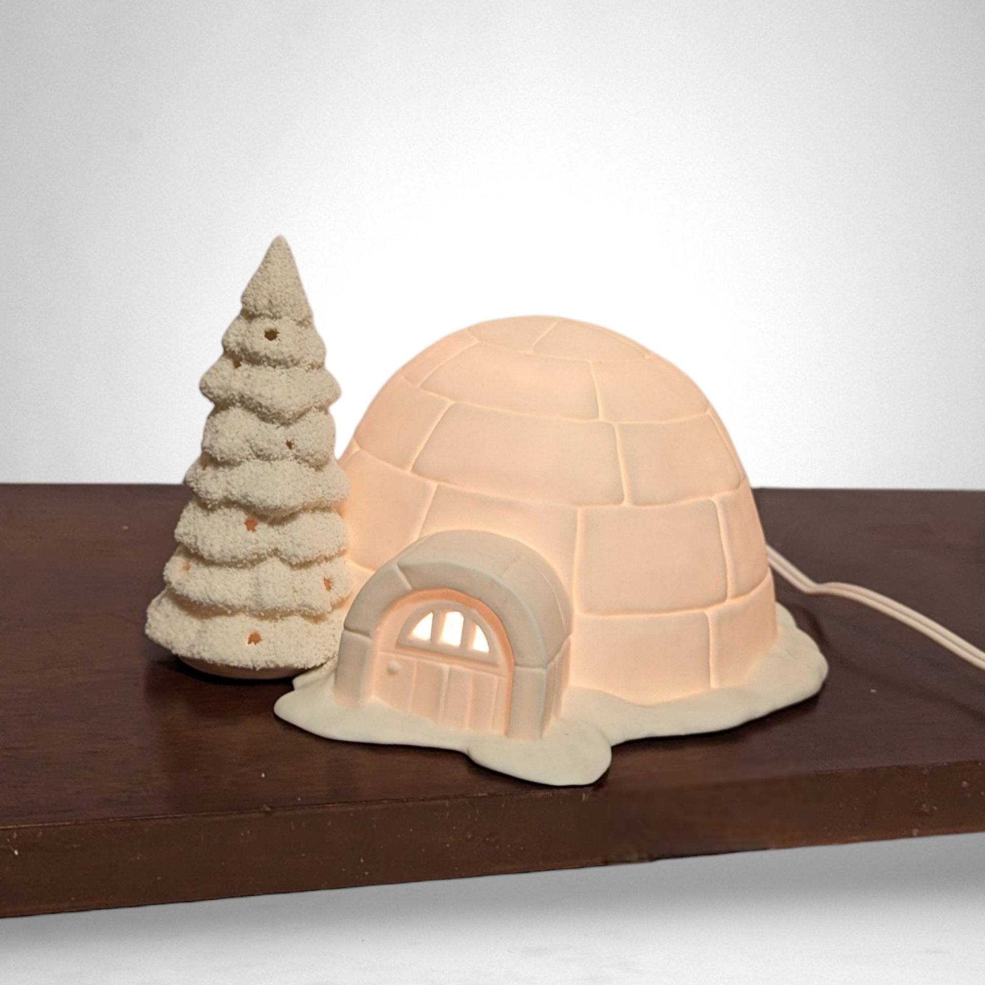 Dept 56 Snowbabies Icy Igloo Light Up - Charming Winter Decor