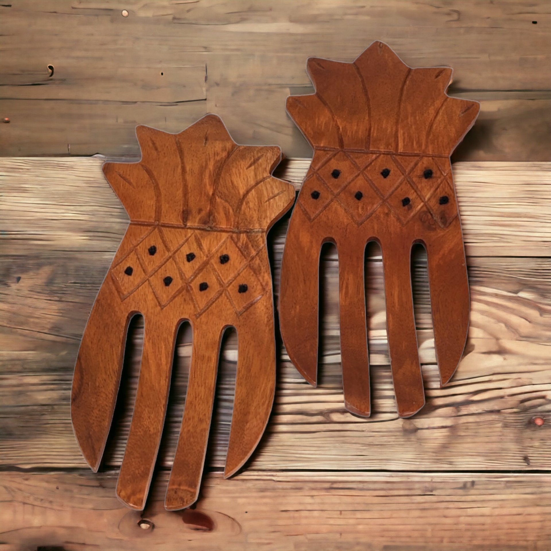 Pineapple Shaped Wooden Salad Utensils
