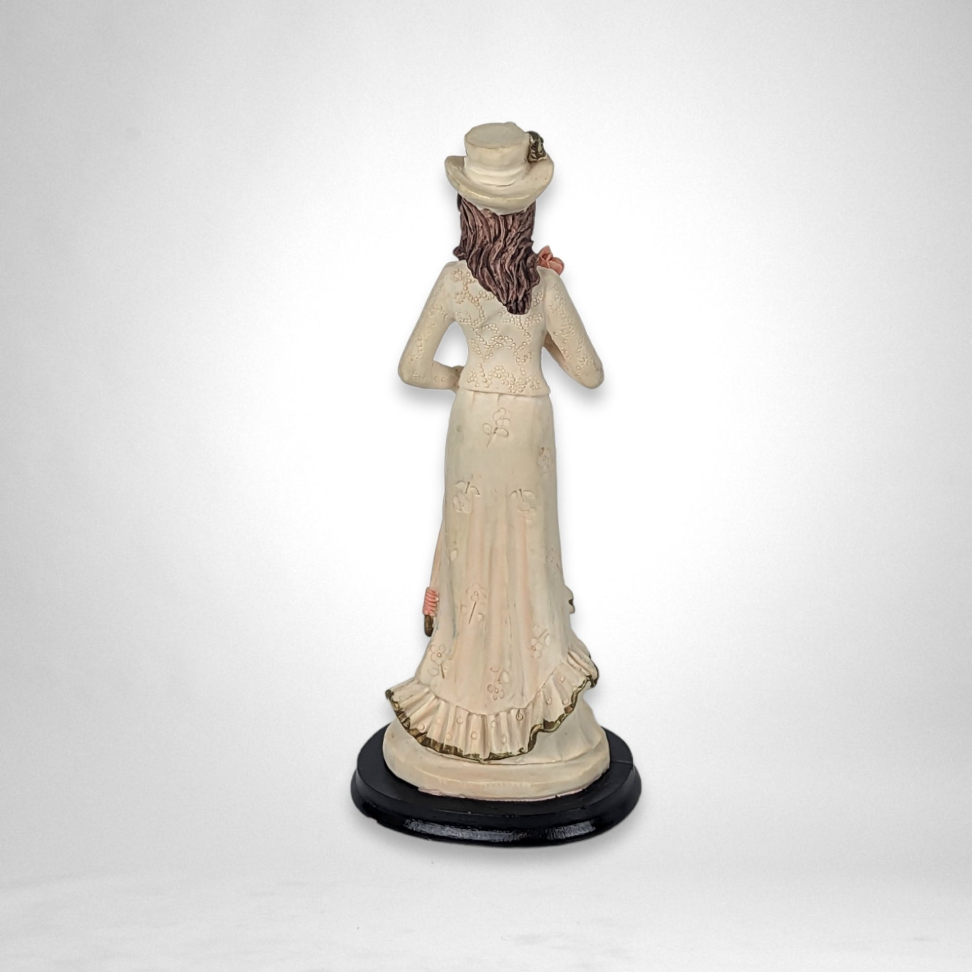 Vintage Resin Victorian Woman Figurine - Elegant Collectible Home Decor