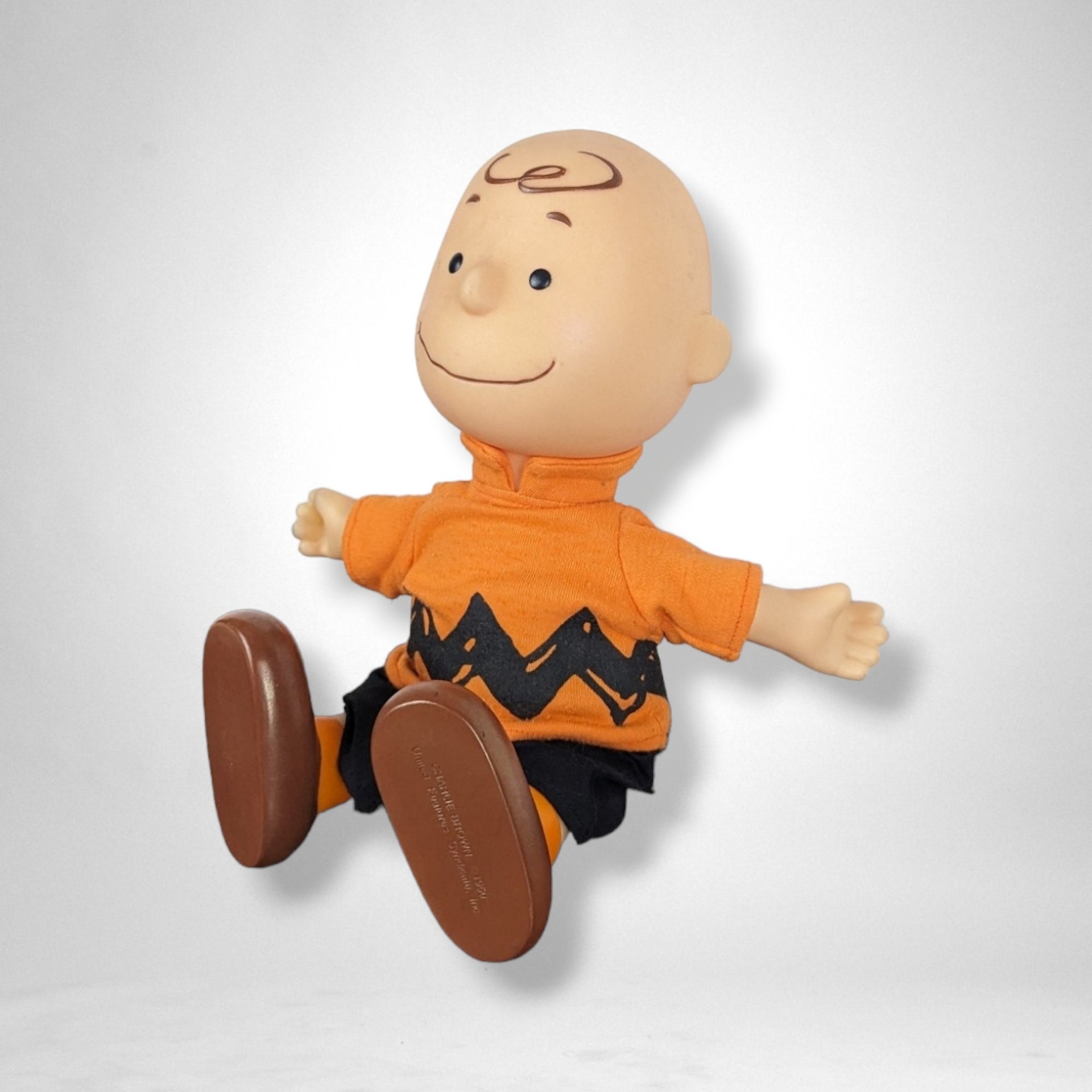 1950 United Features Syndicate Peanuts Charlie Brown Plush