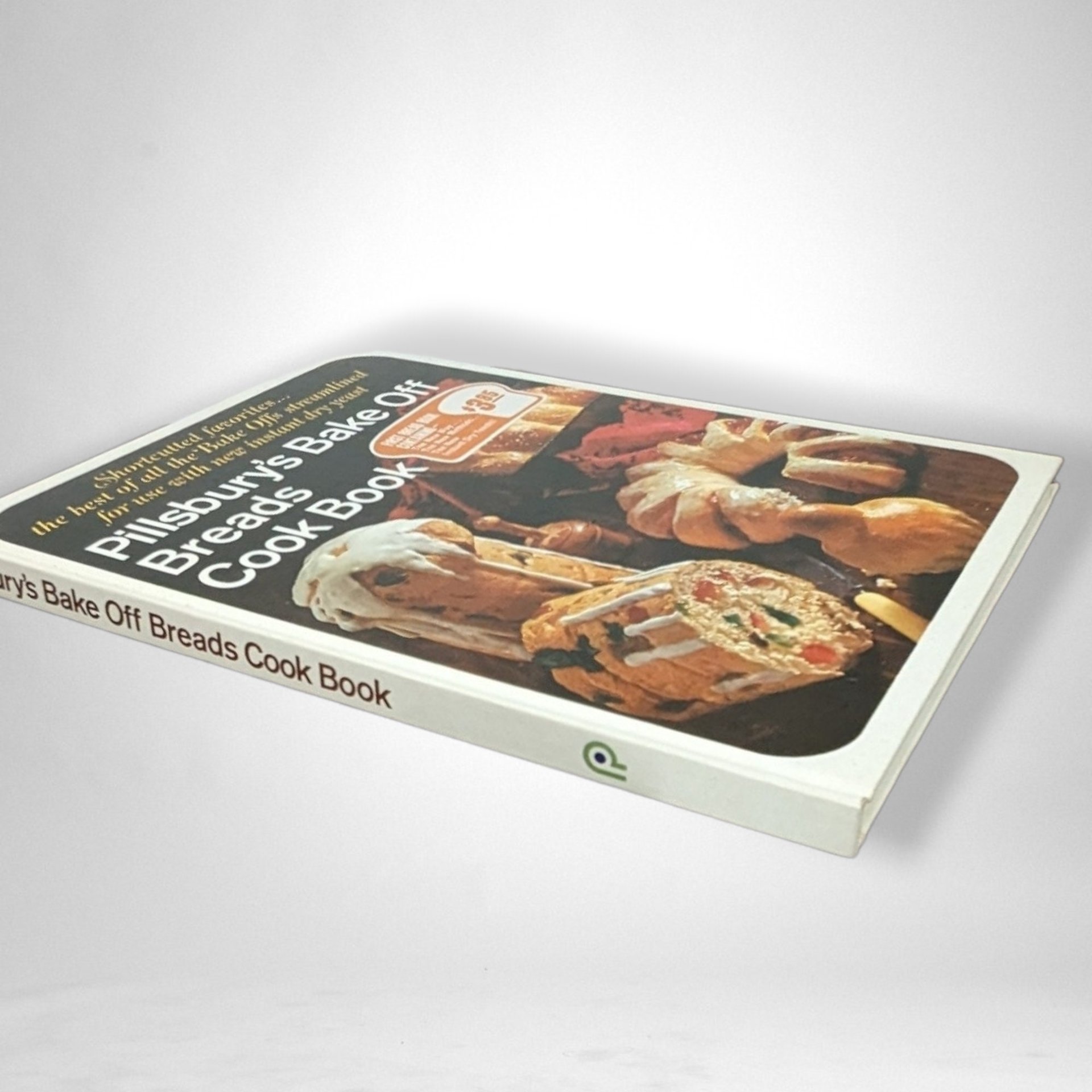 1968 Pillsbury Bake Off Breads Cookbook