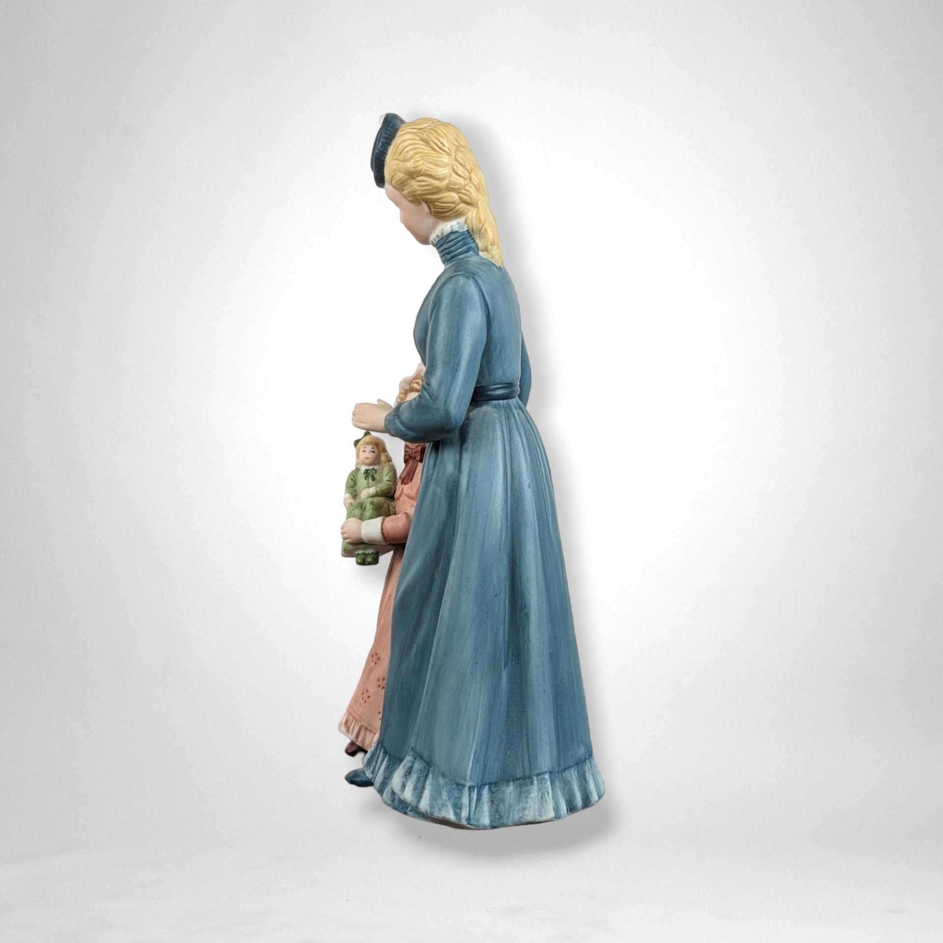 Vintage Homco Woman and Child Figurine 8812 - Timeless Collectible