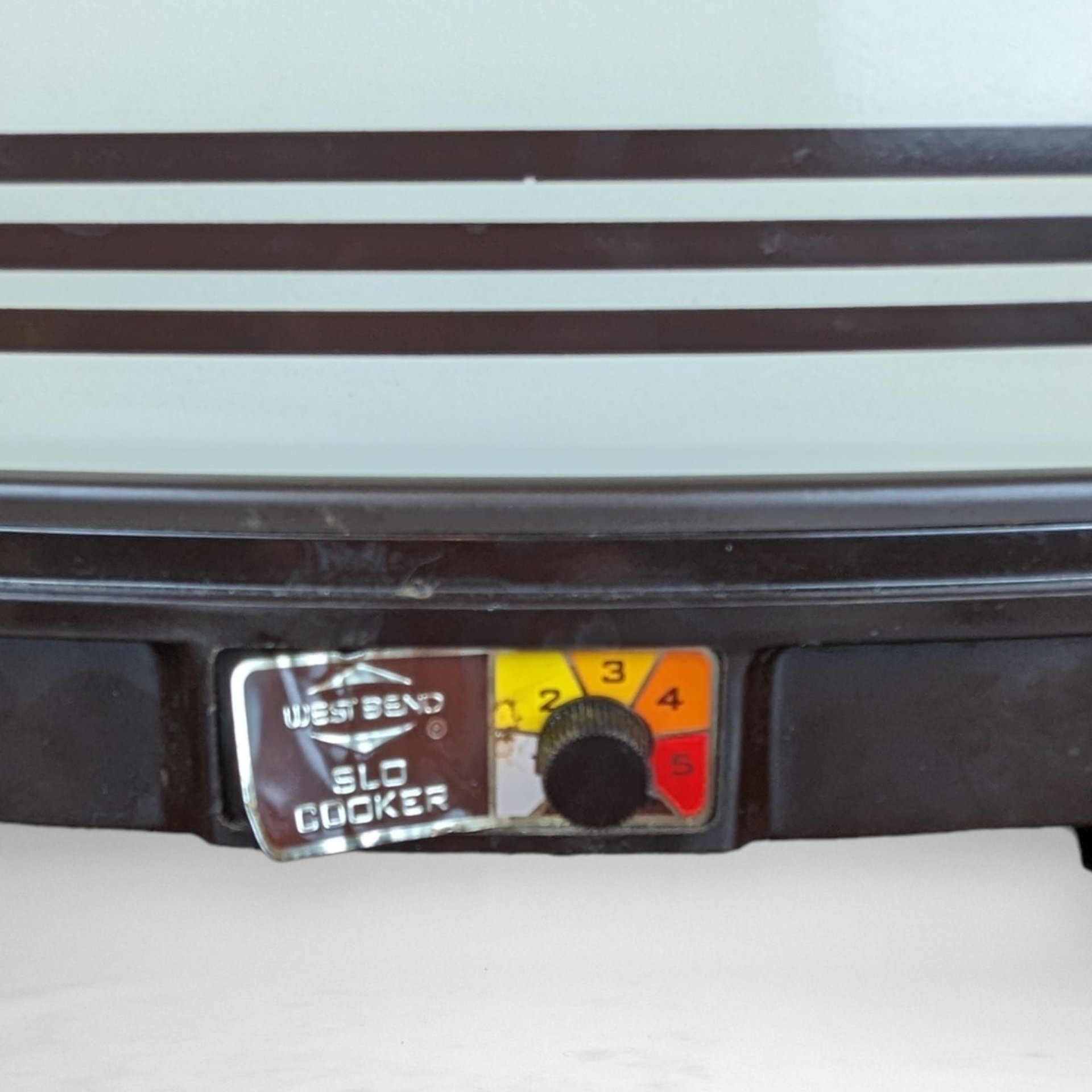 Vintage Westbend 4 Quart Slow Cooker