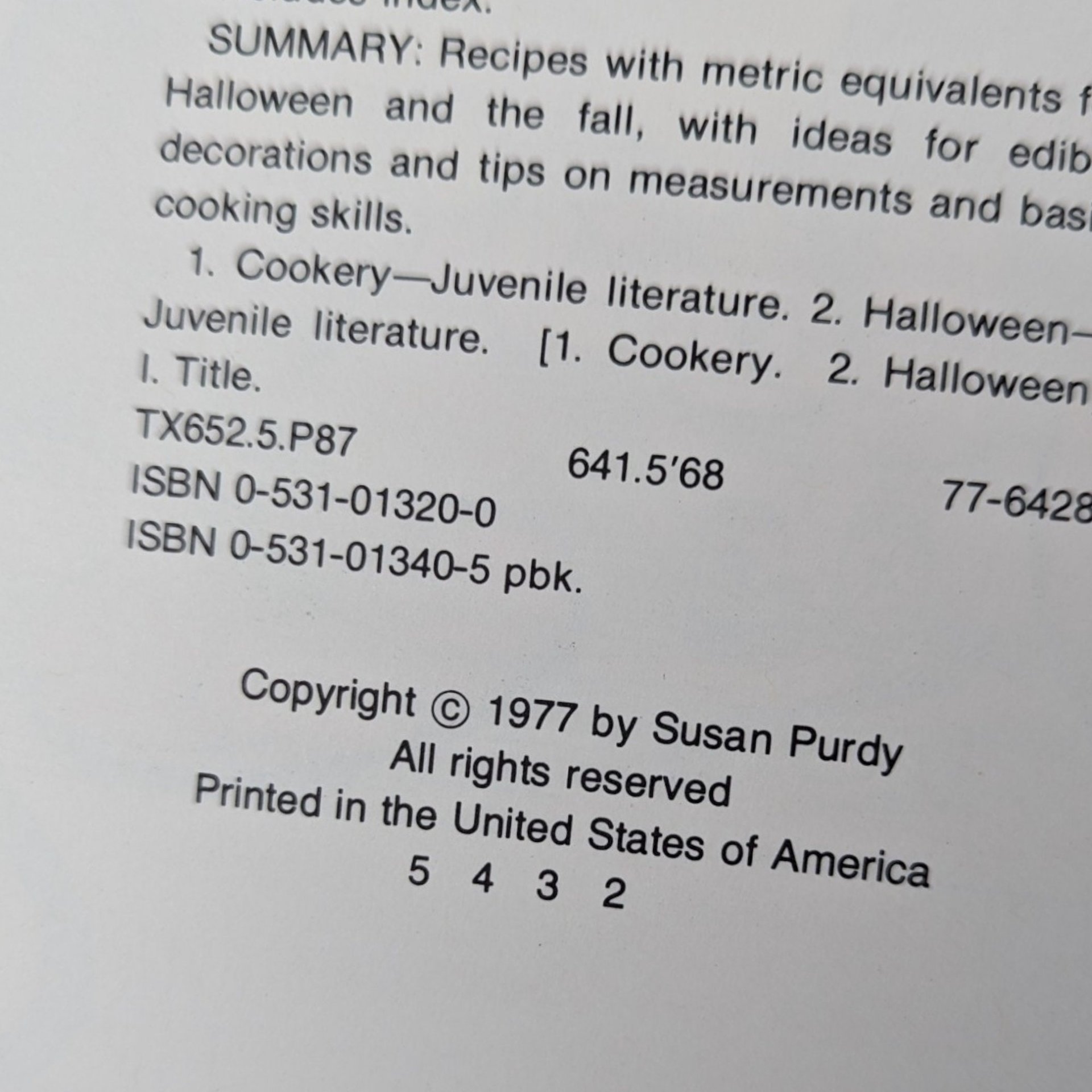 1977 Halloween Cookbook By Susan Purdy