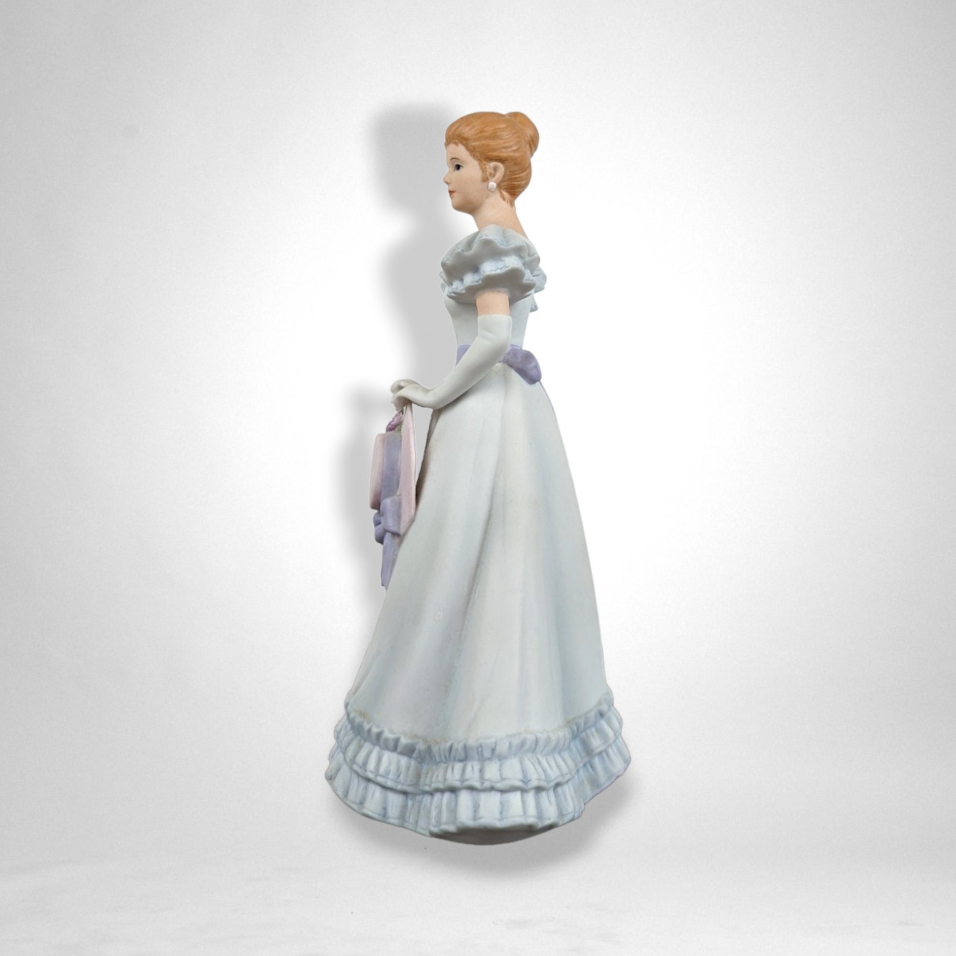 Home Interiors "Elizabeth" Figurine