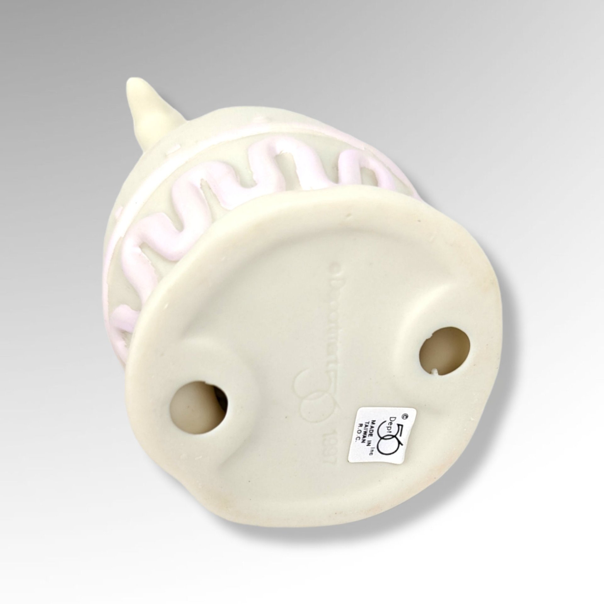 1998 Dept. 56 Snowbunnies "Double Yolk" Springtime Stories Figurine - Adorable Easter Scene