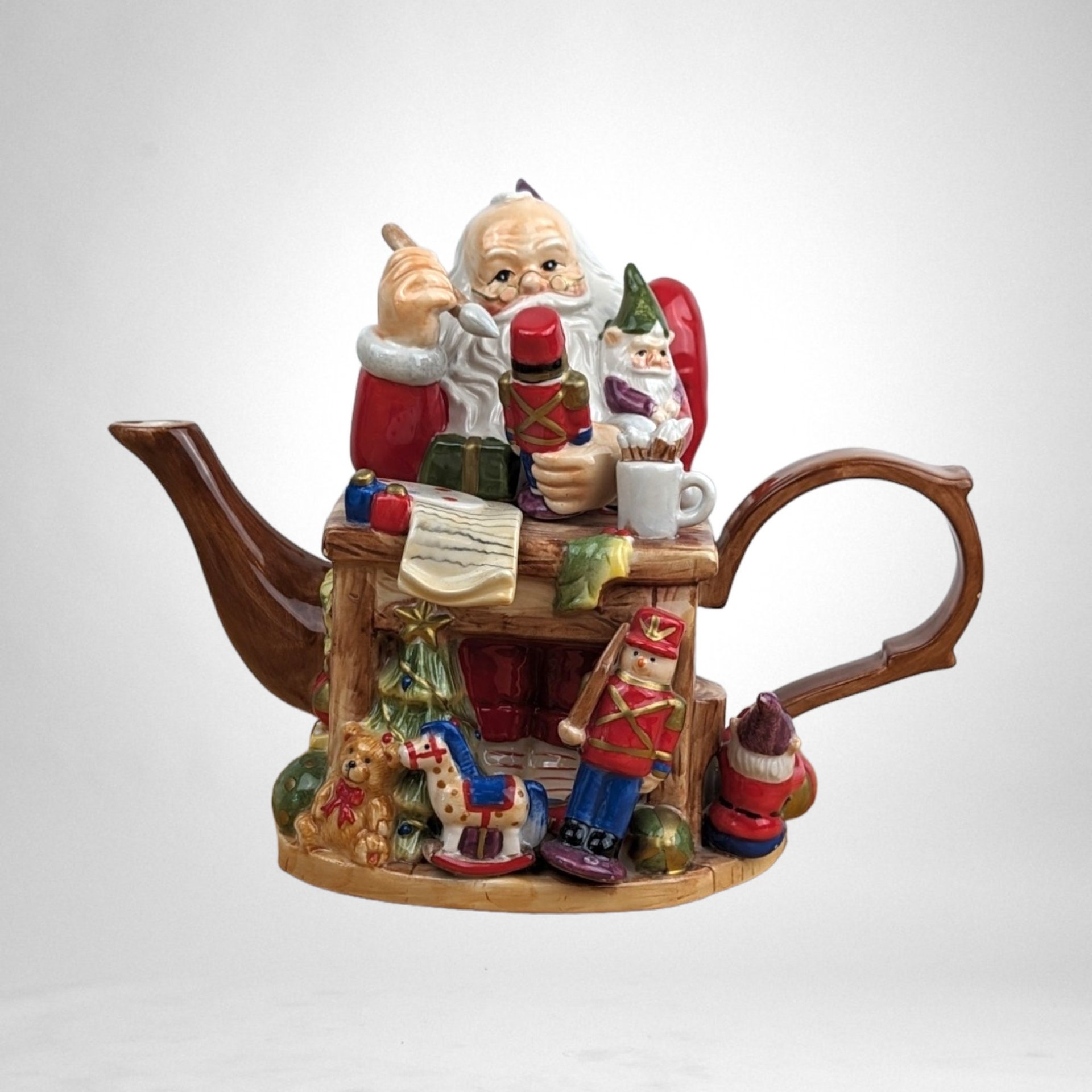 Vintage Santa Claus Decorative Christmas Teapot