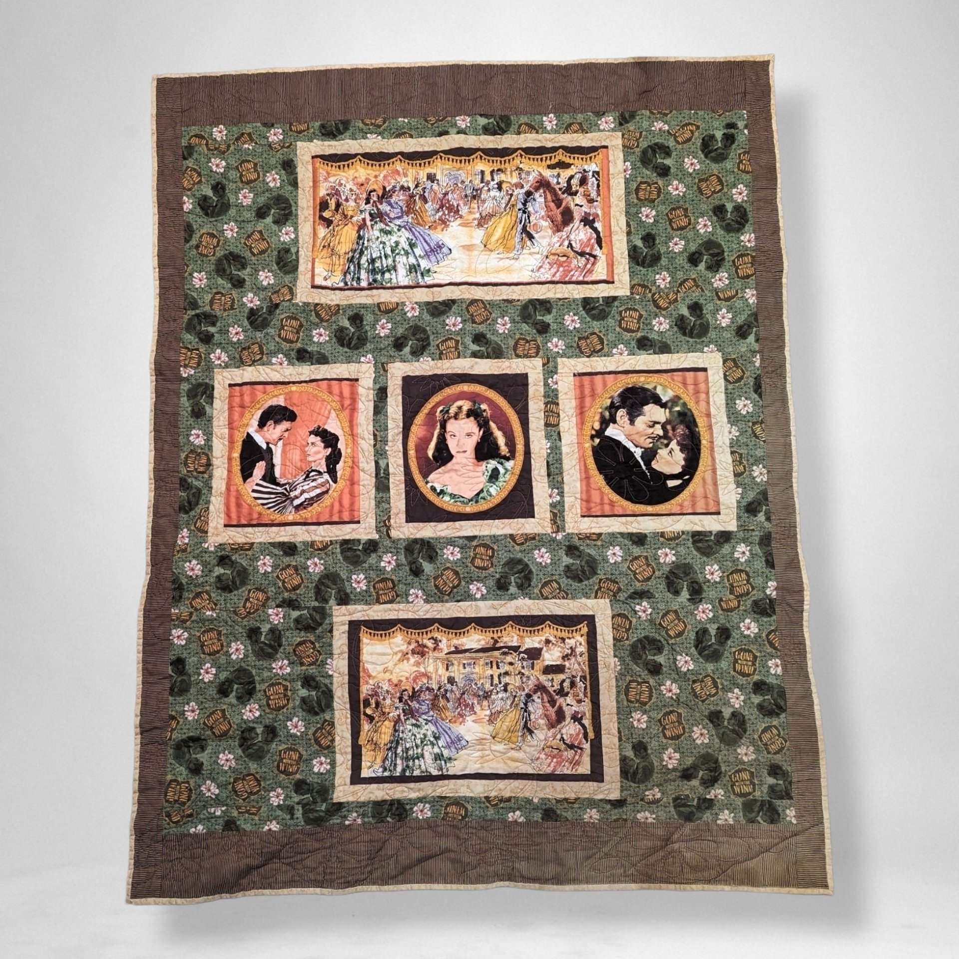 Timeless Elegance: Vintage Gone with the Wind Quilt
