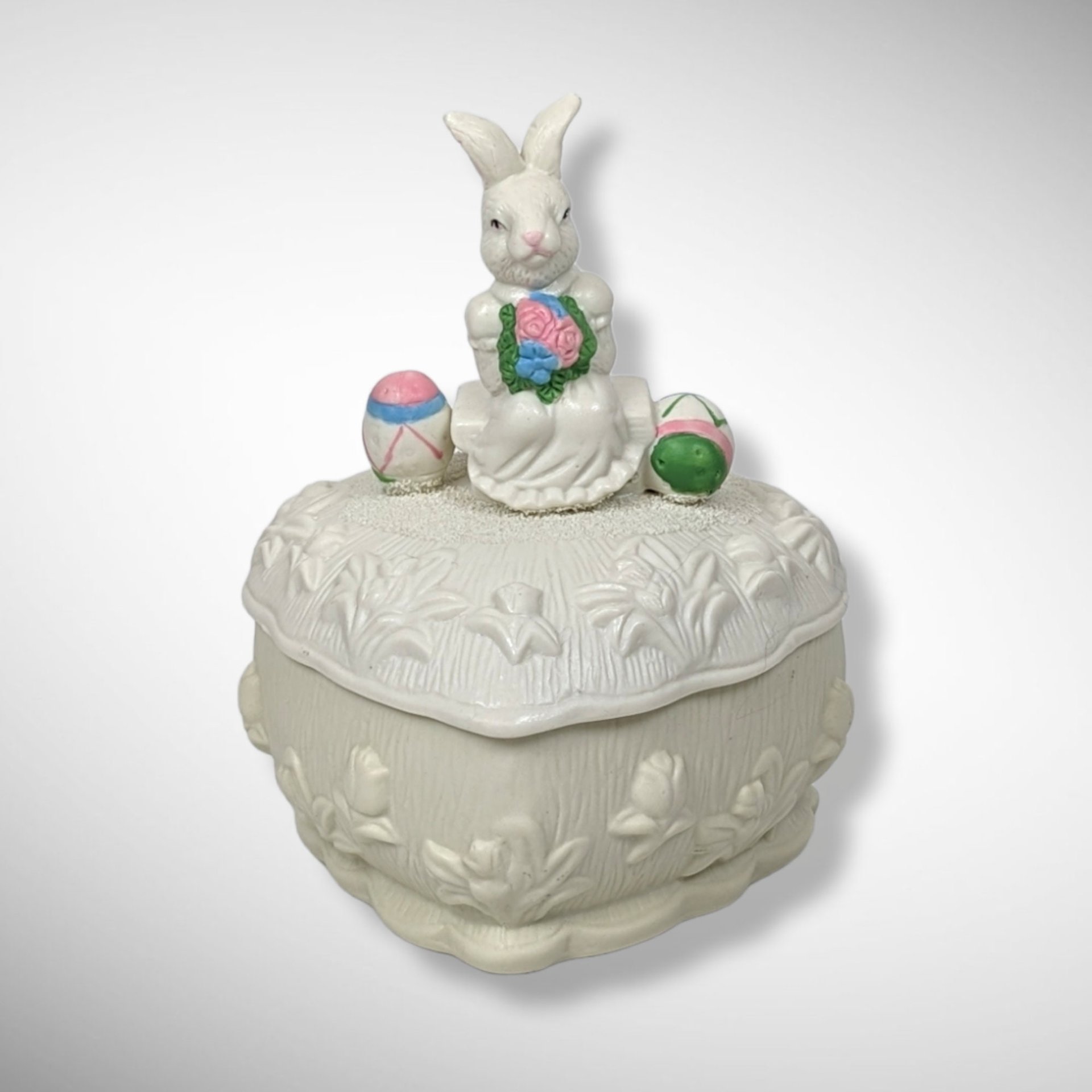 Vintage Ceramic Heart-Shaped Candy Dish with Rabbit Lid