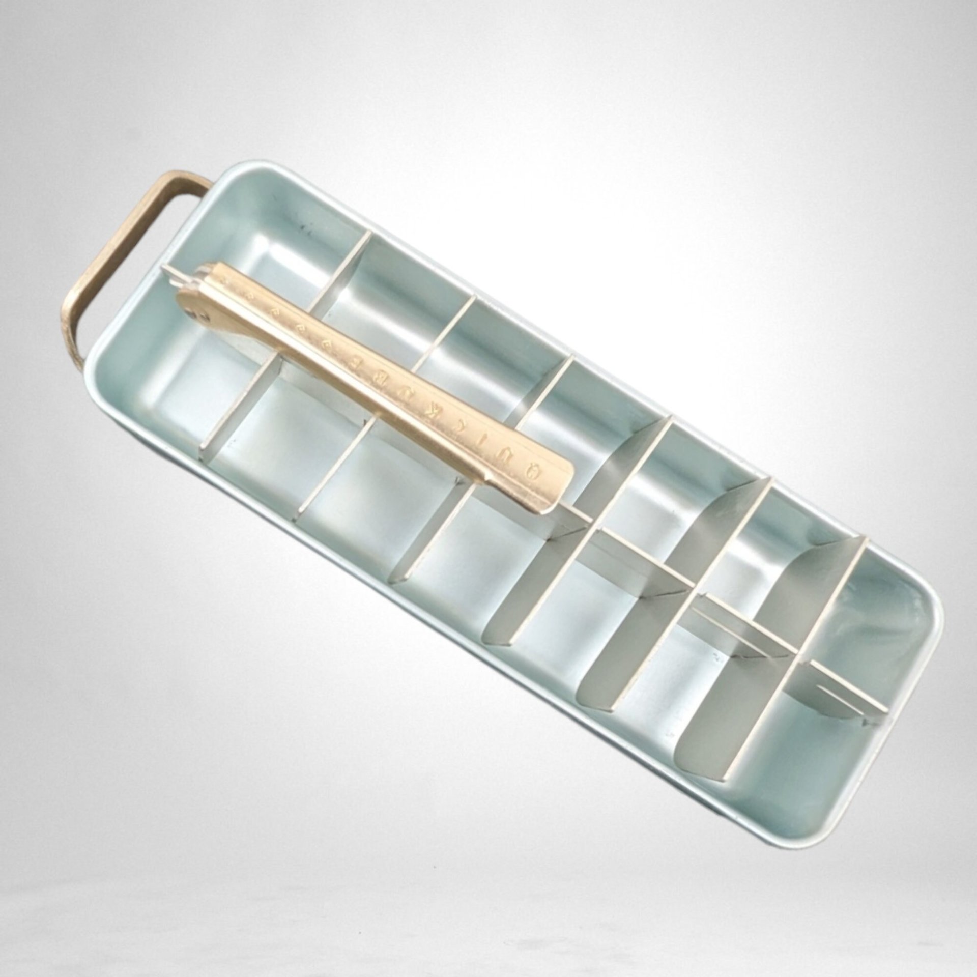 Vintage Frigidaire Quickube Aluminum Ice Cube Tray - Classic Retro Kitchen Collectible