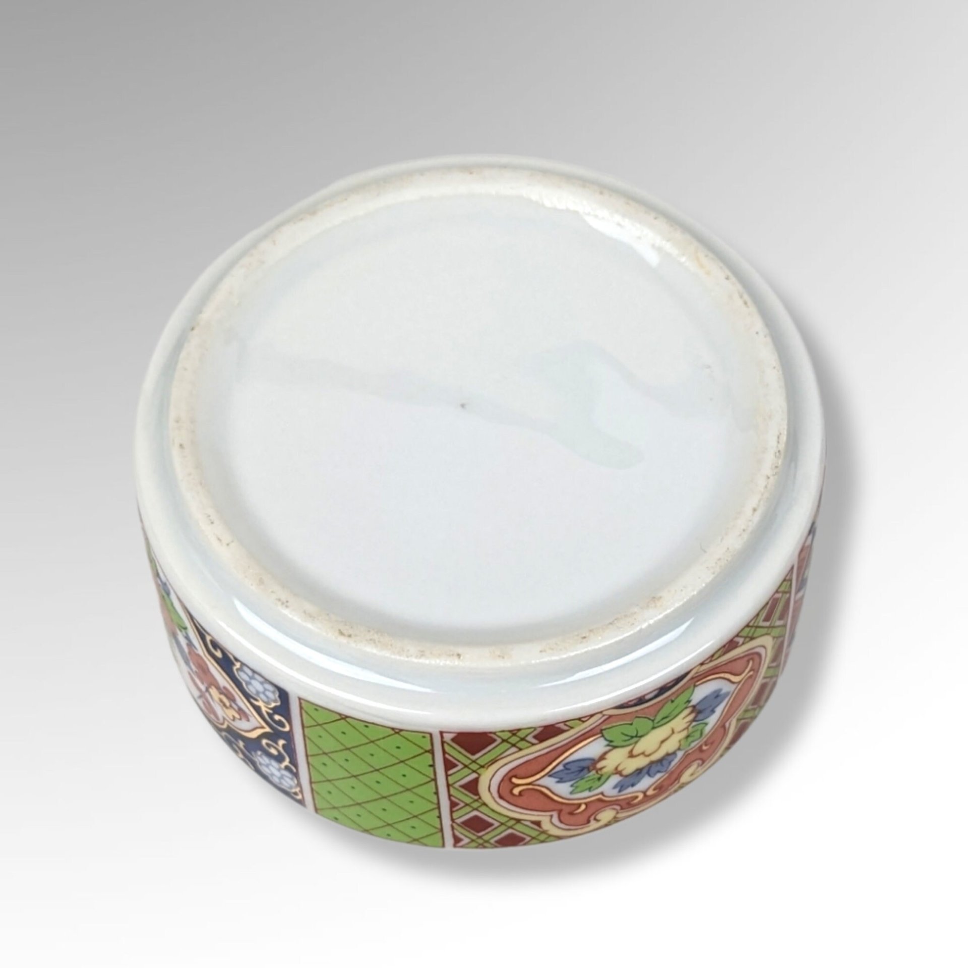 Round Asian Style Trinket Dish with Lid