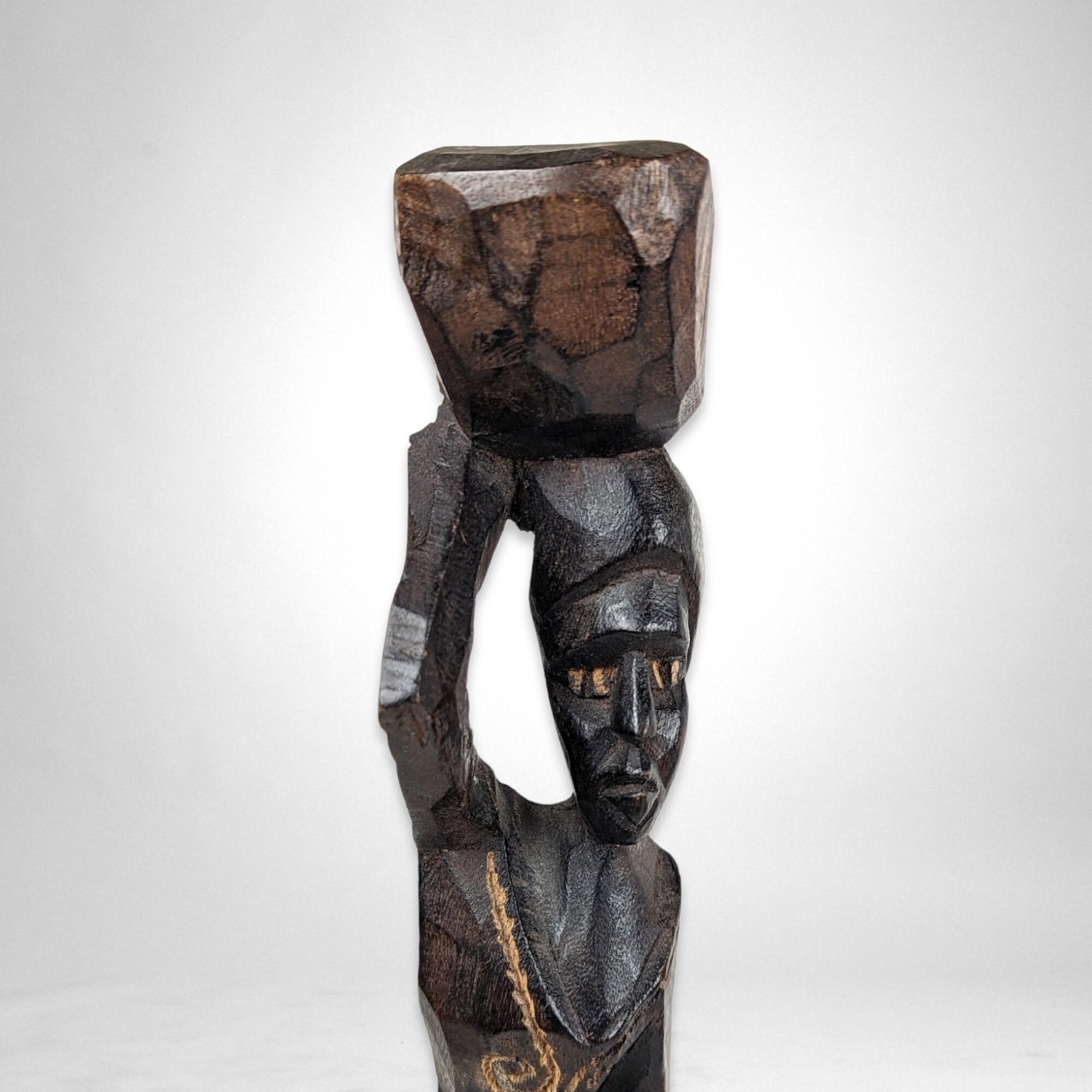 Pair of Vintage Hand-Carved African Wooden Sculptures: Exquisite Artistry and Cultural Beauty