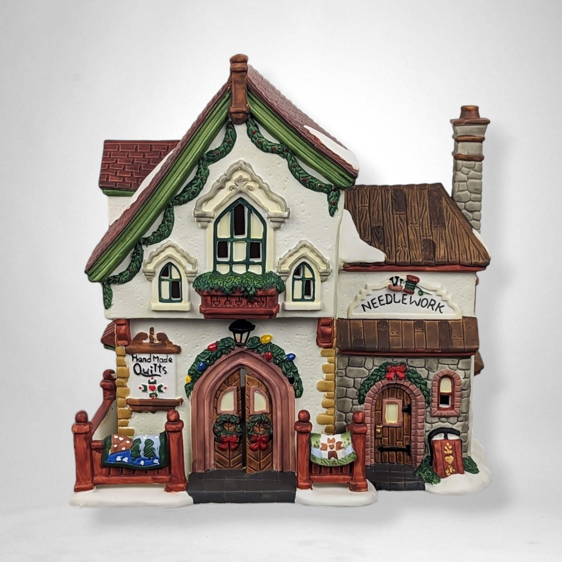 2002 Santa's Workshop Patchworks Quilt Shop - Collectible Christmas Village House