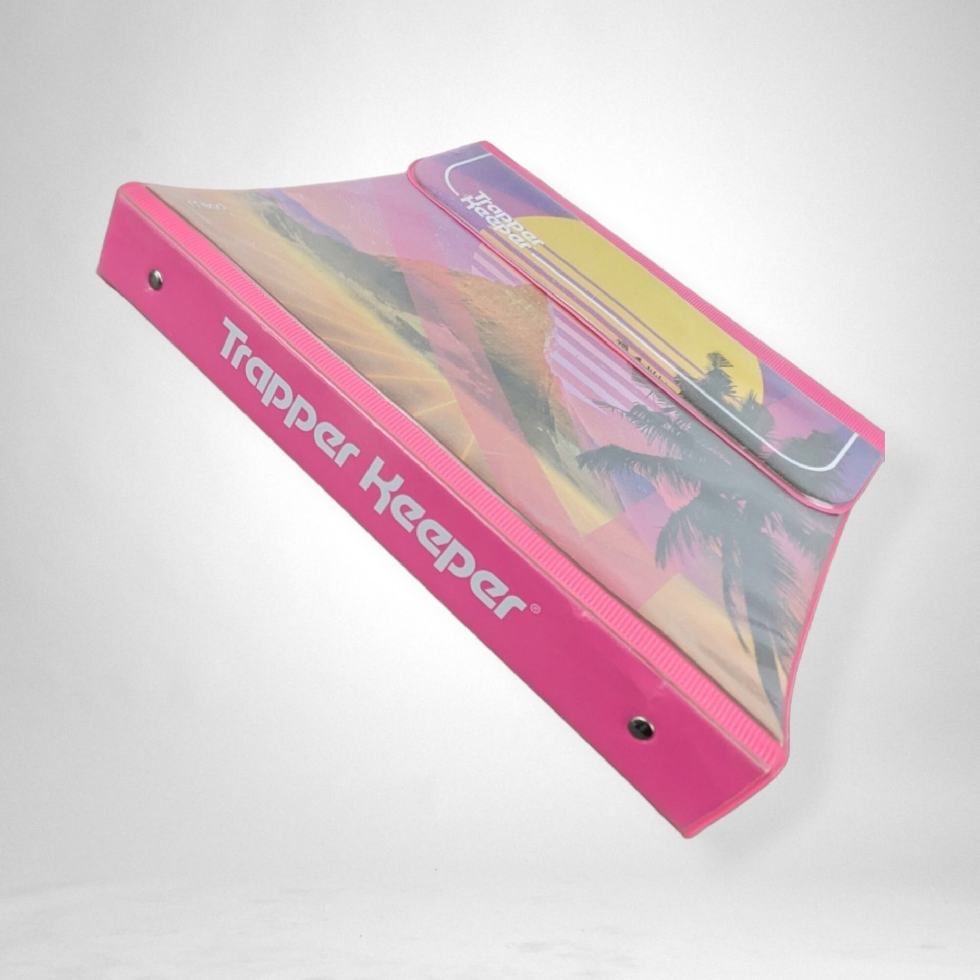 Vintage Mead Trapper Keeper with Tropical Scene: A Nostalgic Blast from the Past