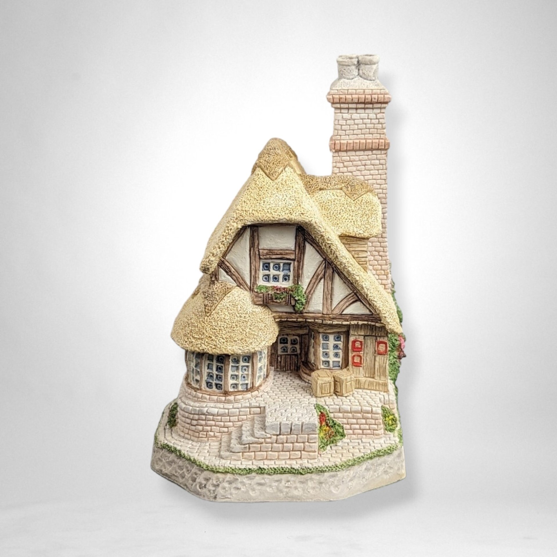 Signed 1991 David Winter Audrey's Tea Room Cottage House Collectible