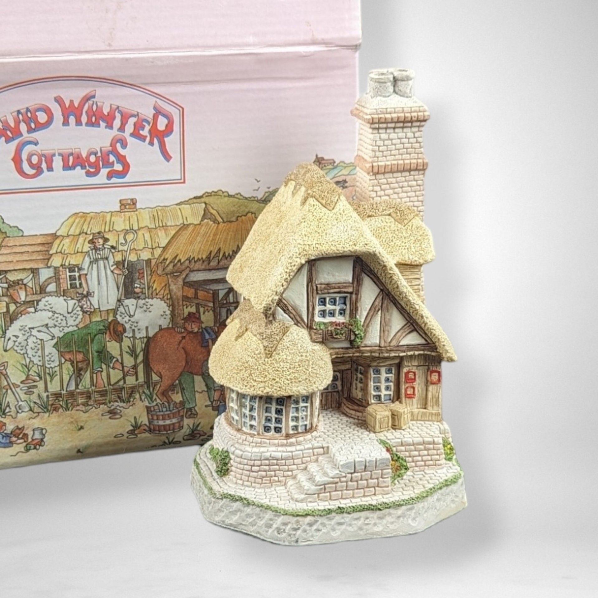 Signed 1991 David Winter Audrey's Tea Room Cottage House Collectible