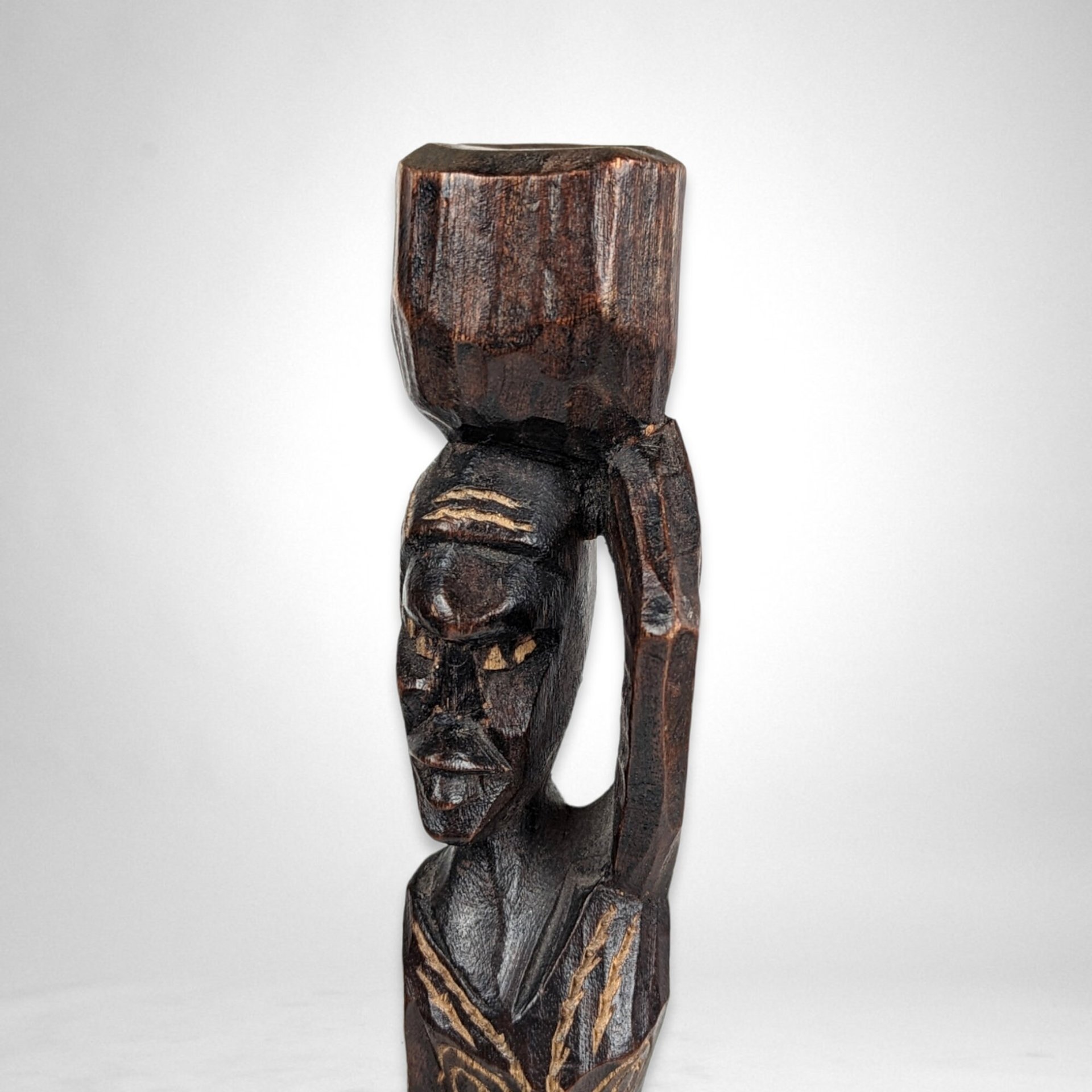 Pair of Vintage Hand-Carved African Wooden Sculptures: Exquisite Artistry and Cultural Beauty
